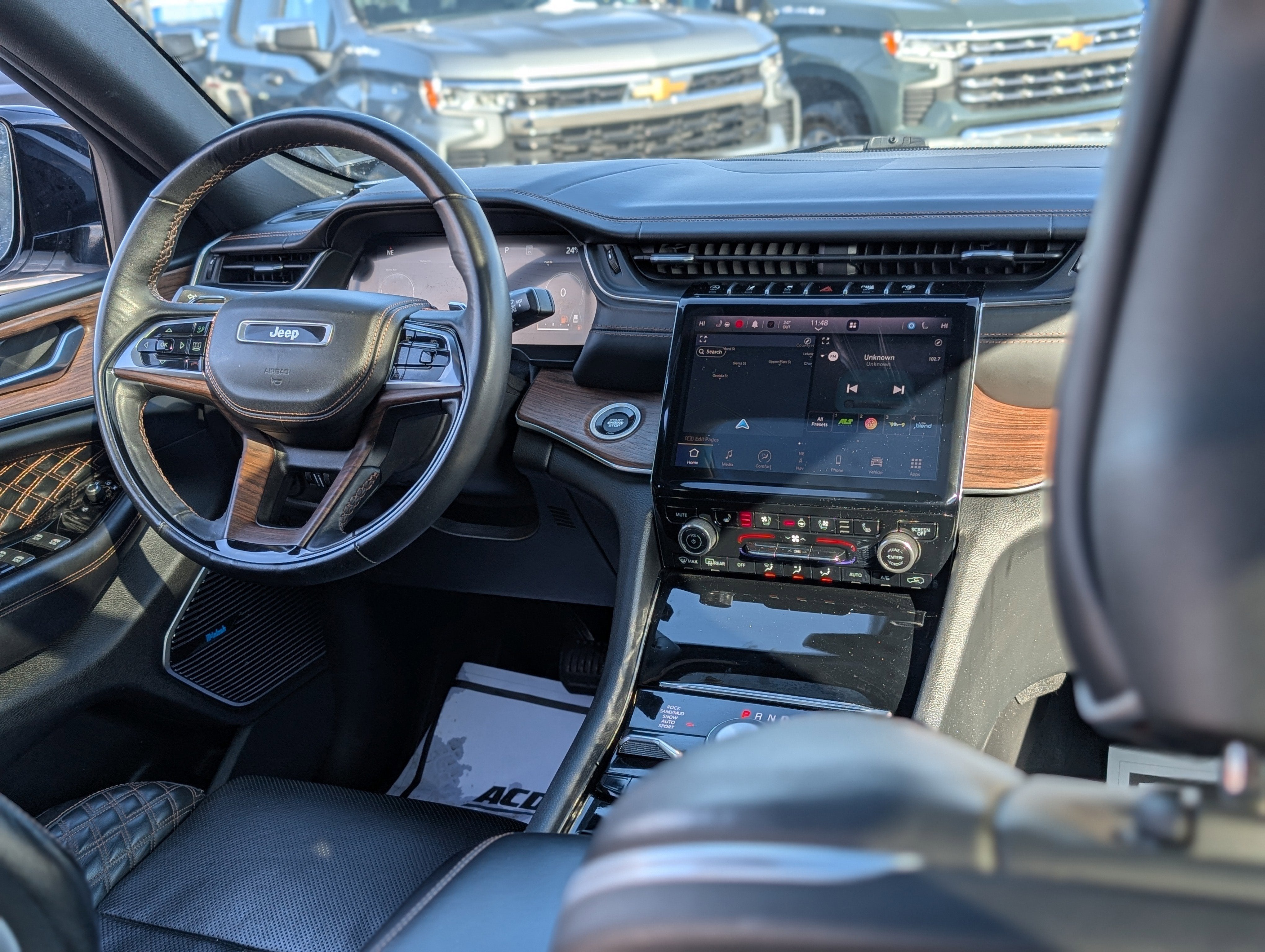 2022 Jeep Grand Cherokee Summit