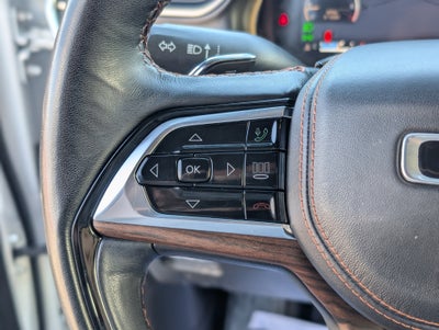 2022 Jeep Grand Cherokee Summit