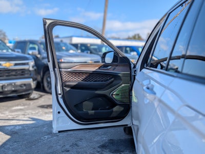 2022 Jeep Grand Cherokee Summit