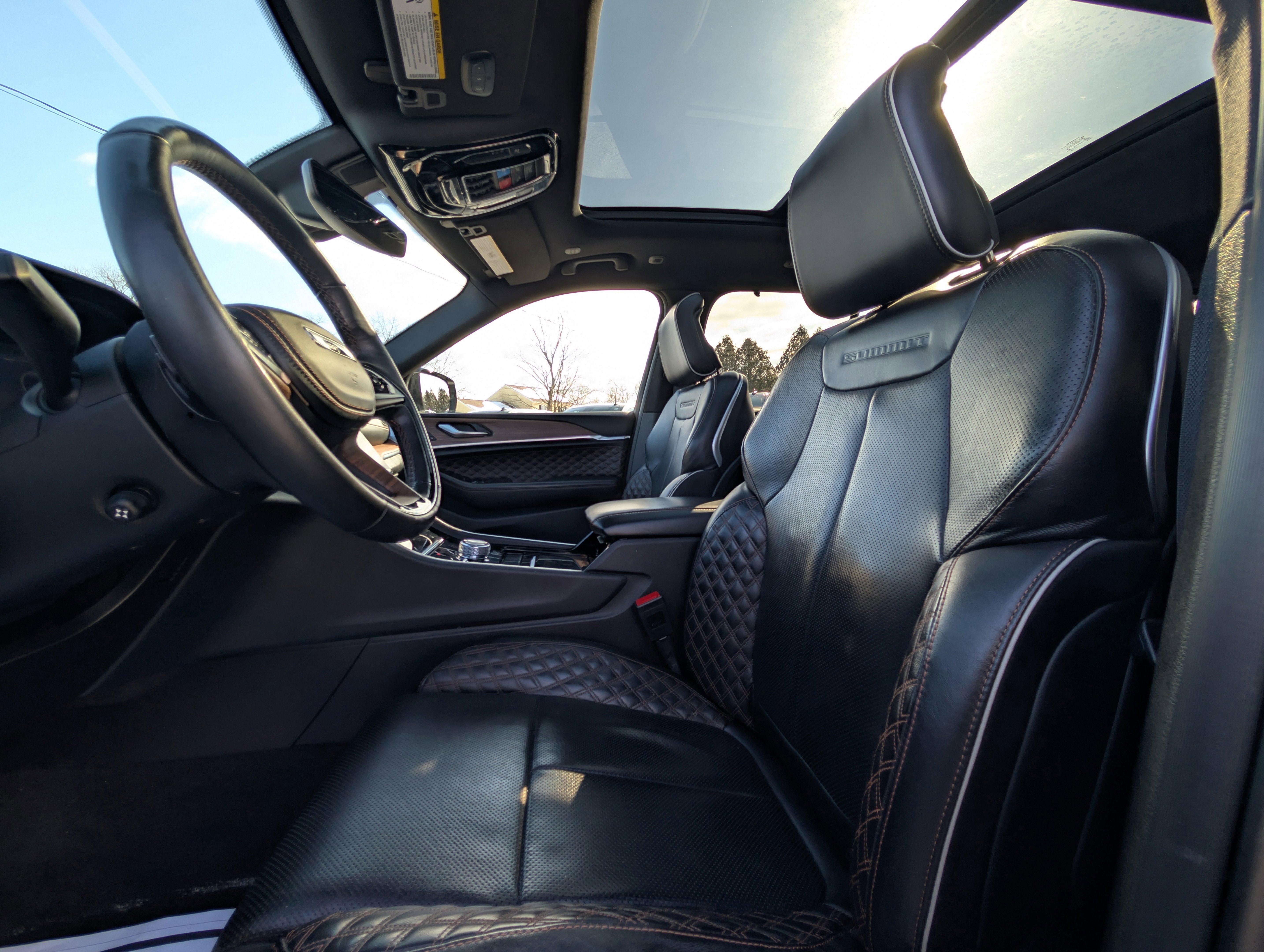 2022 Jeep Grand Cherokee Summit