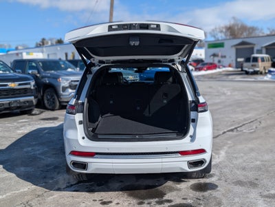 2022 Jeep Grand Cherokee Summit