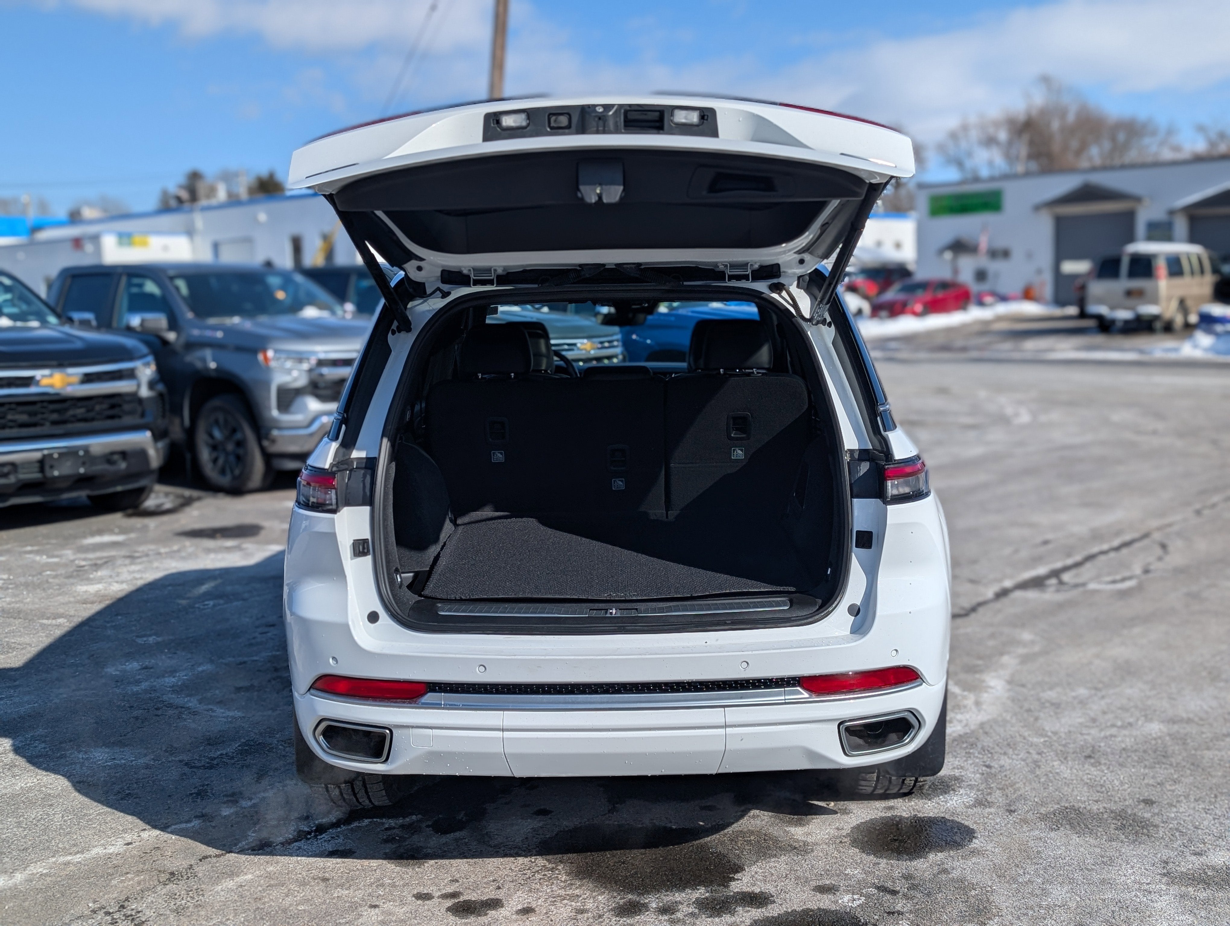 2022 Jeep Grand Cherokee Summit