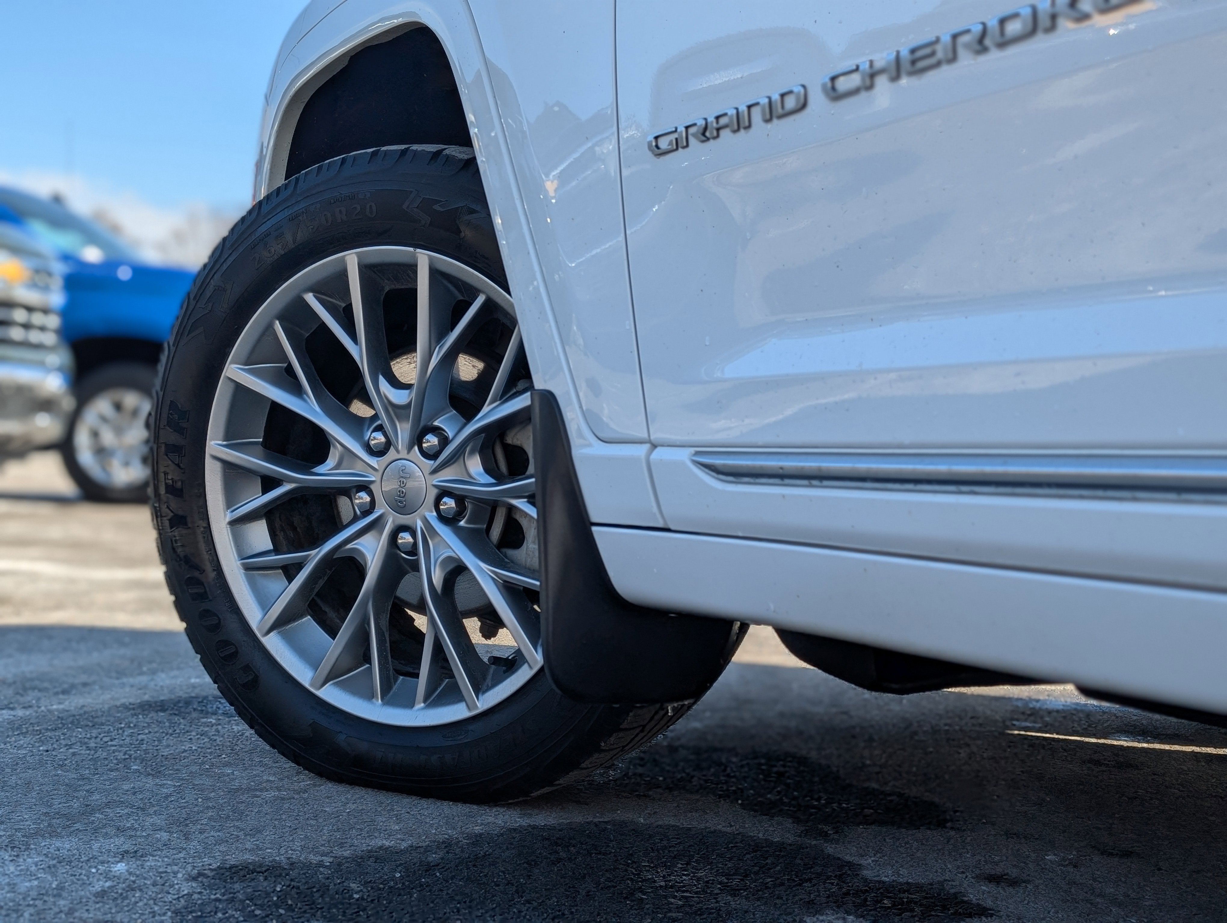 2022 Jeep Grand Cherokee Summit