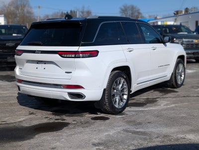 2022 Jeep Grand Cherokee Summit