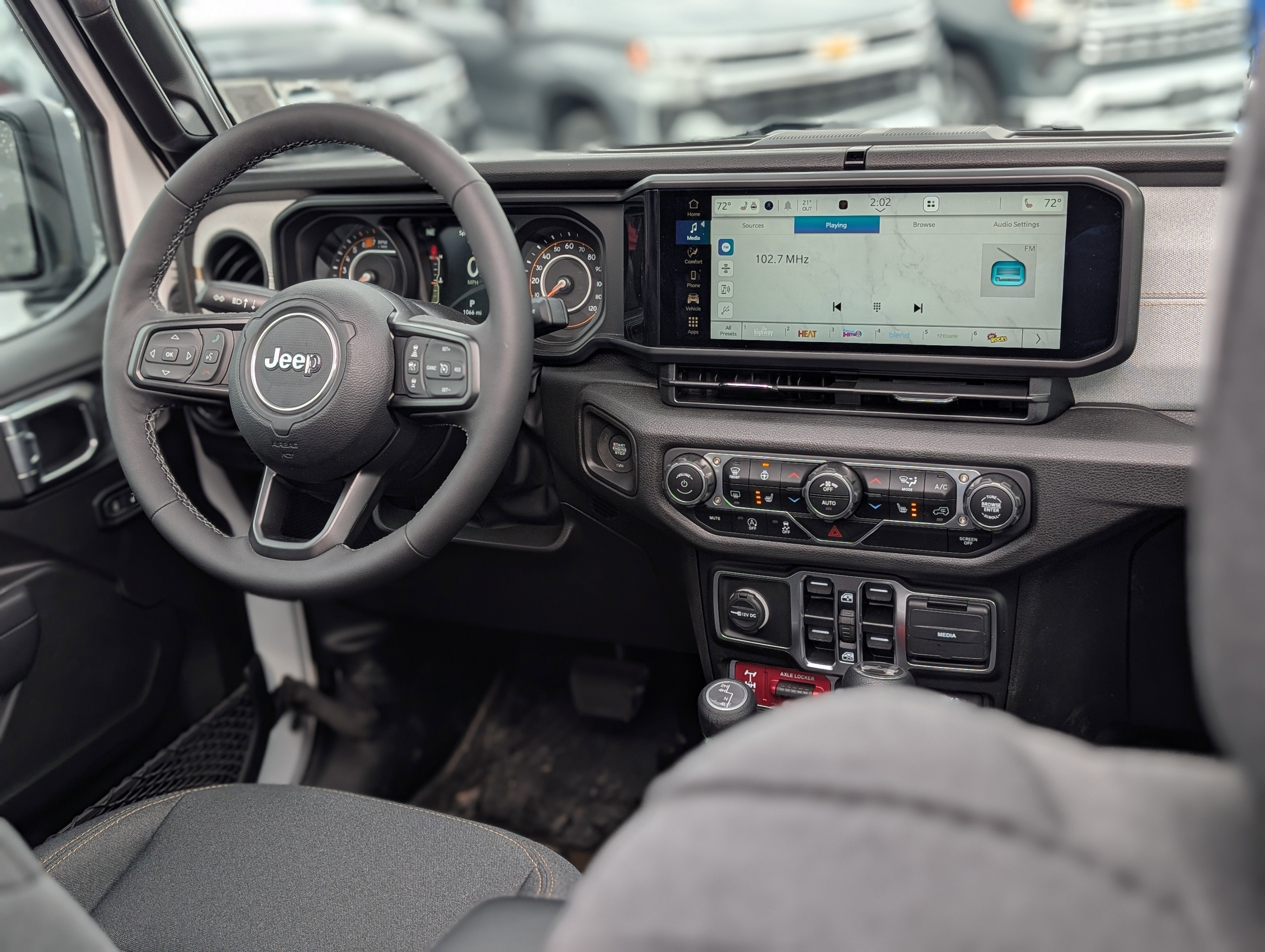 2025 Jeep Wrangler 4-Door Willys 4x4