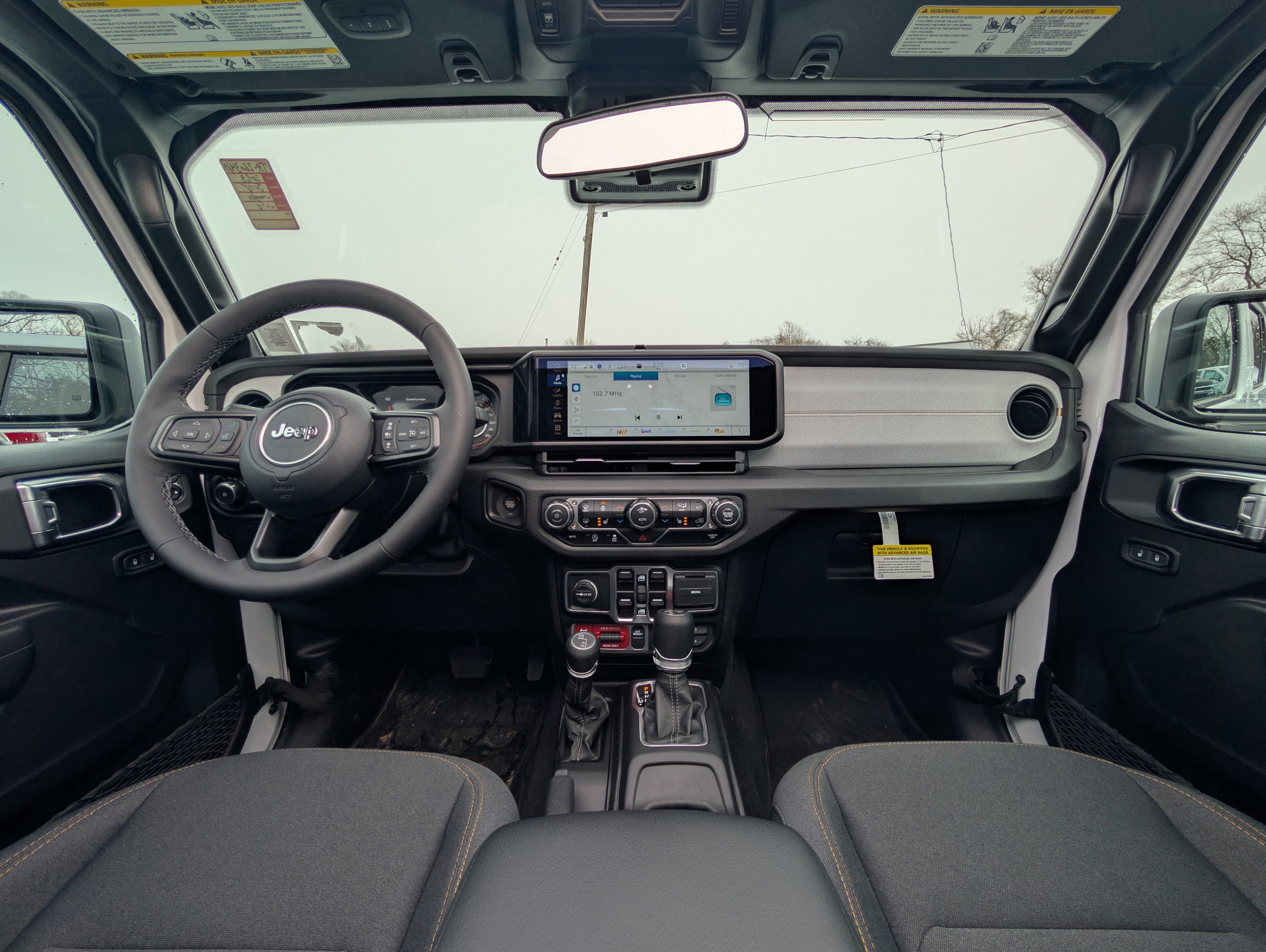 2025 Jeep Wrangler 4-Door Willys 4x4