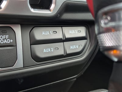 2025 Jeep Wrangler 4-Door Willys 4x4