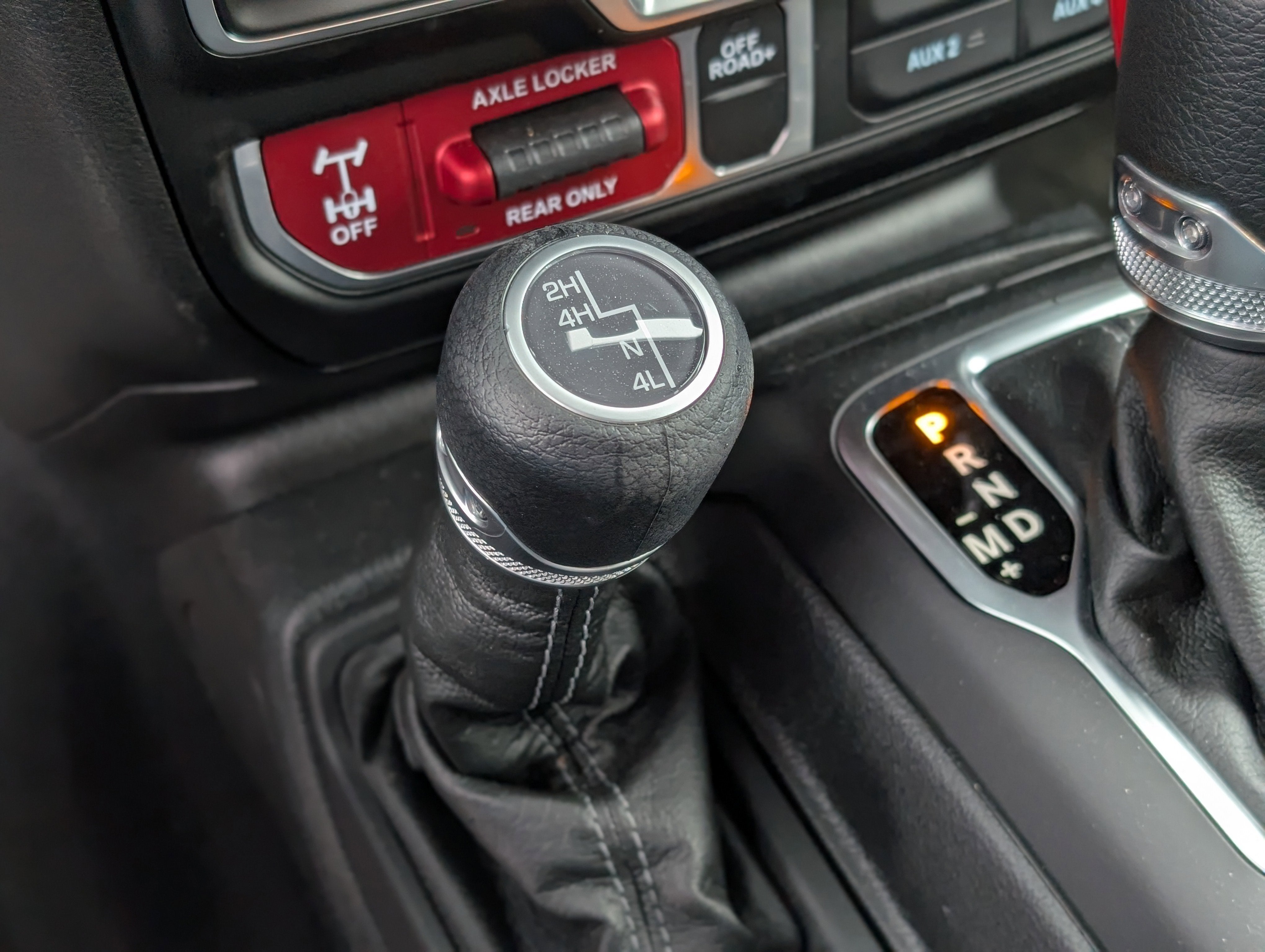 2025 Jeep Wrangler 4-Door Willys 4x4