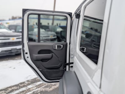 2025 Jeep Wrangler 4-Door Willys 4x4