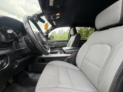 2022 RAM 1500 Big Horn Crew Cab 4x4 5'7" Box