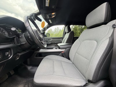 2022 RAM 1500 Big Horn Crew Cab 4x4 5'7" Box