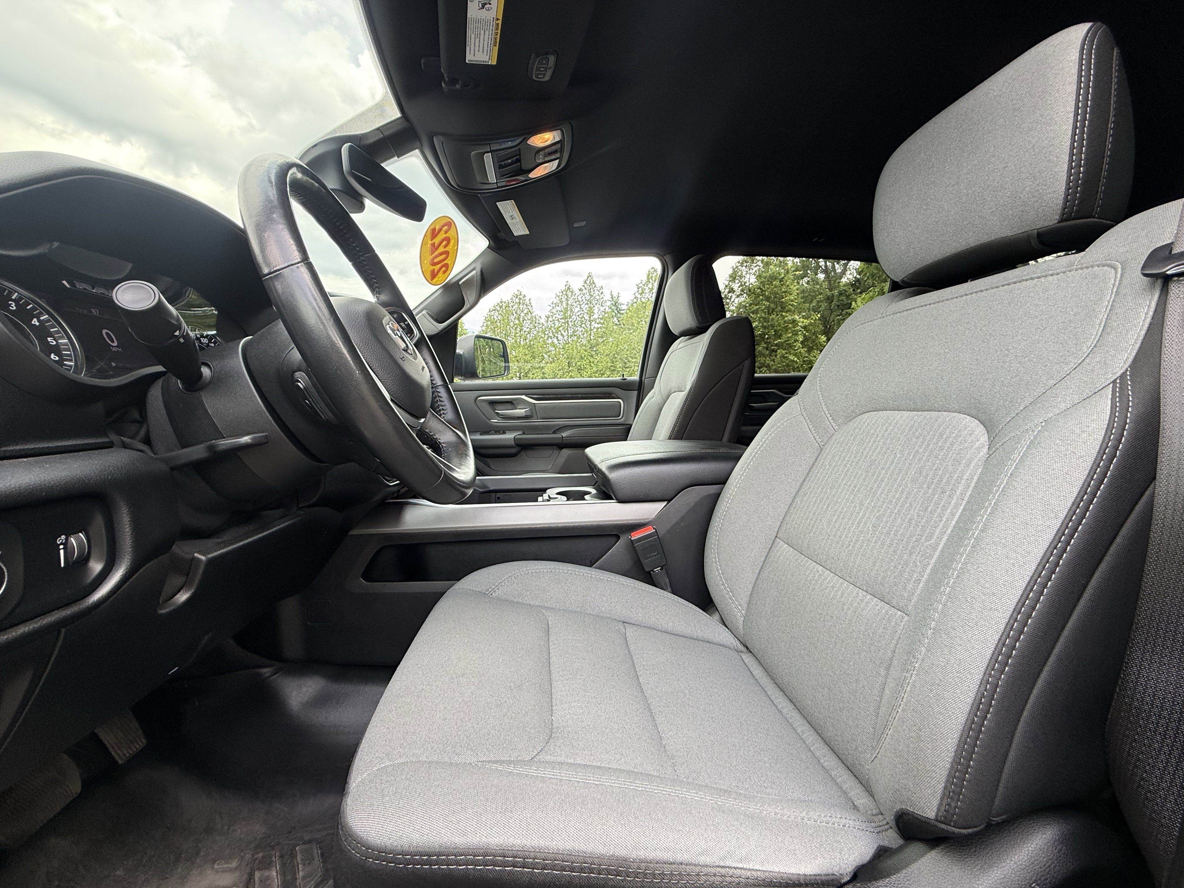 2022 RAM 1500 Big Horn Crew Cab 4x4 5'7" Box