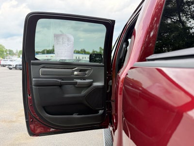 2022 RAM 1500 Big Horn Crew Cab 4x4 5'7" Box