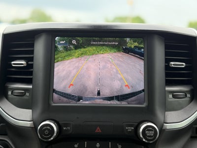 2022 RAM 1500 Big Horn Crew Cab 4x4 5'7" Box