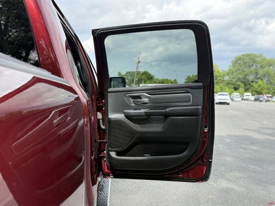 2022 RAM 1500 Big Horn Crew Cab 4x4 5'7" Box