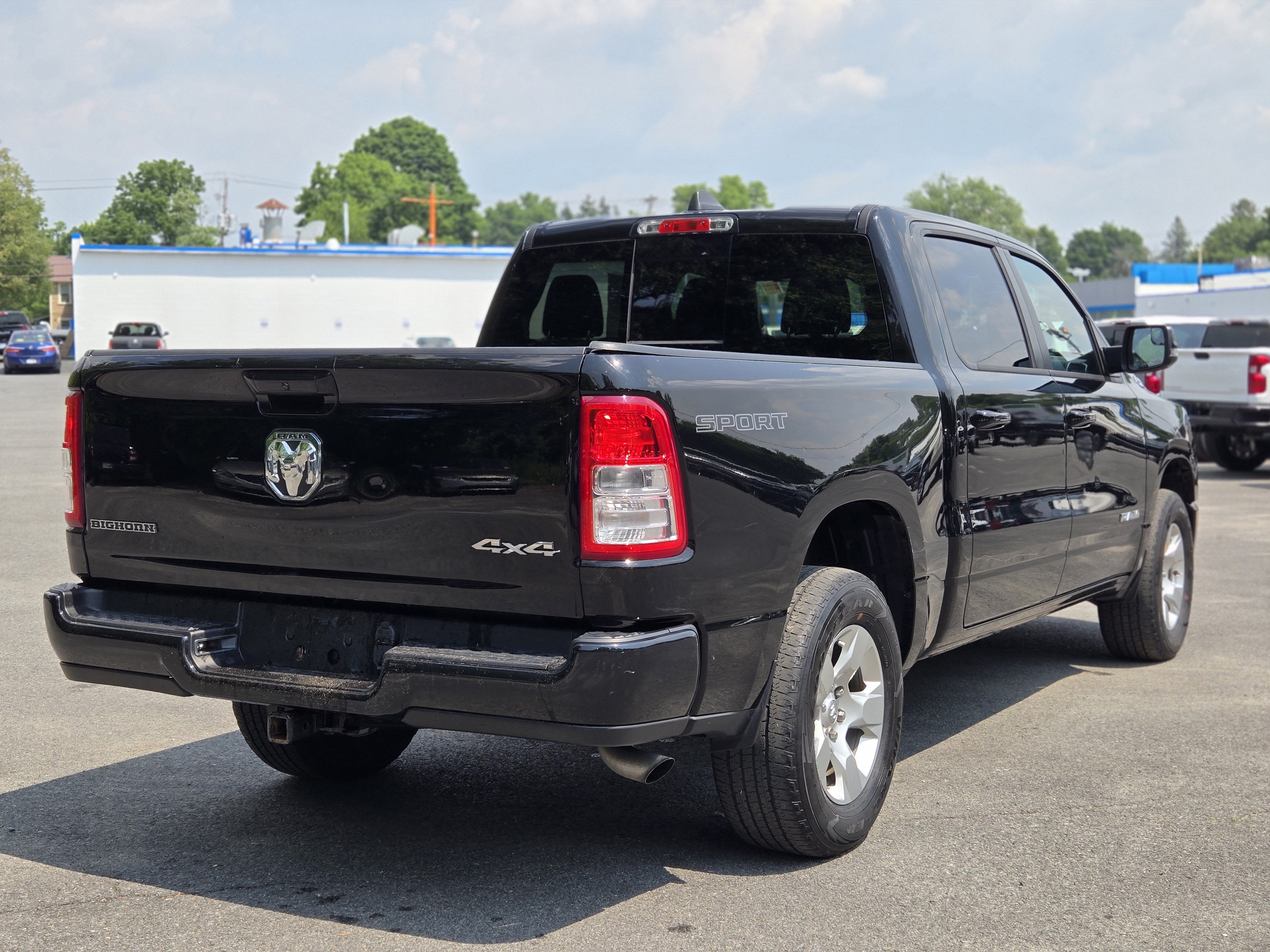 2023 RAM 1500 Big Horn Crew Cab 4x4 5'7" Box