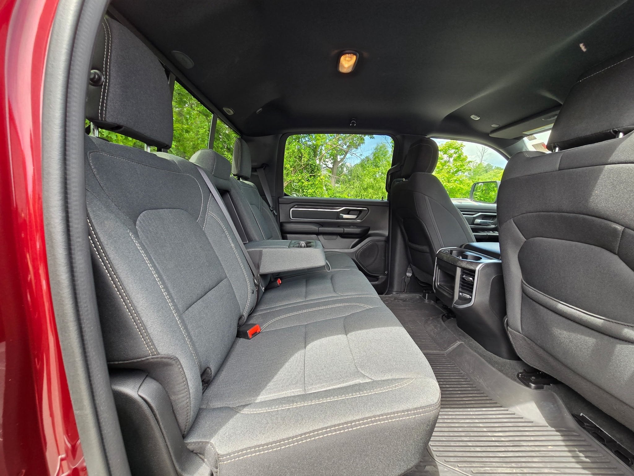2022 RAM 1500 Big Horn Crew Cab 4x4 5'7" Box