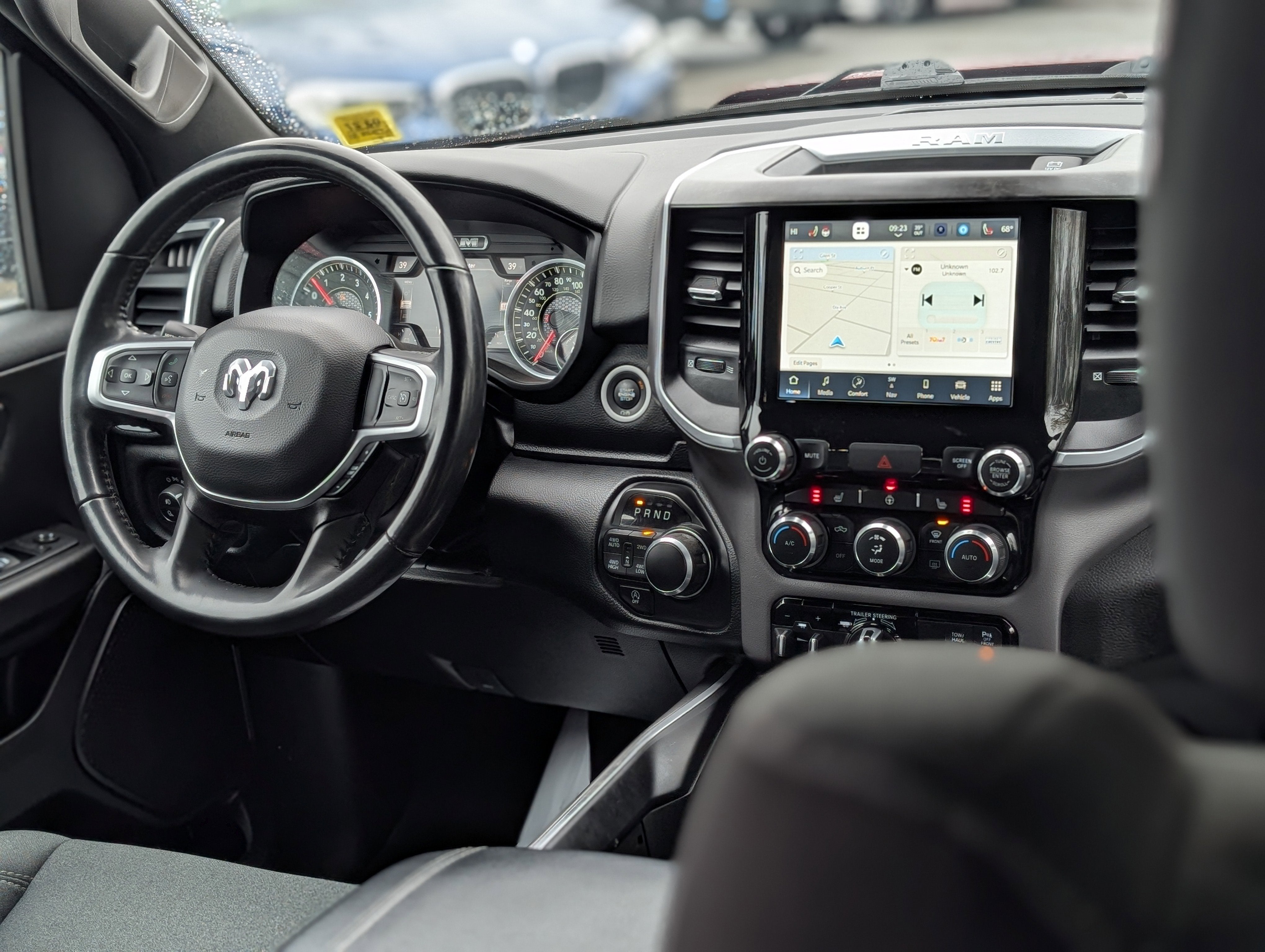 2022 RAM 1500 Big Horn Crew Cab 4x4 6'4" Box