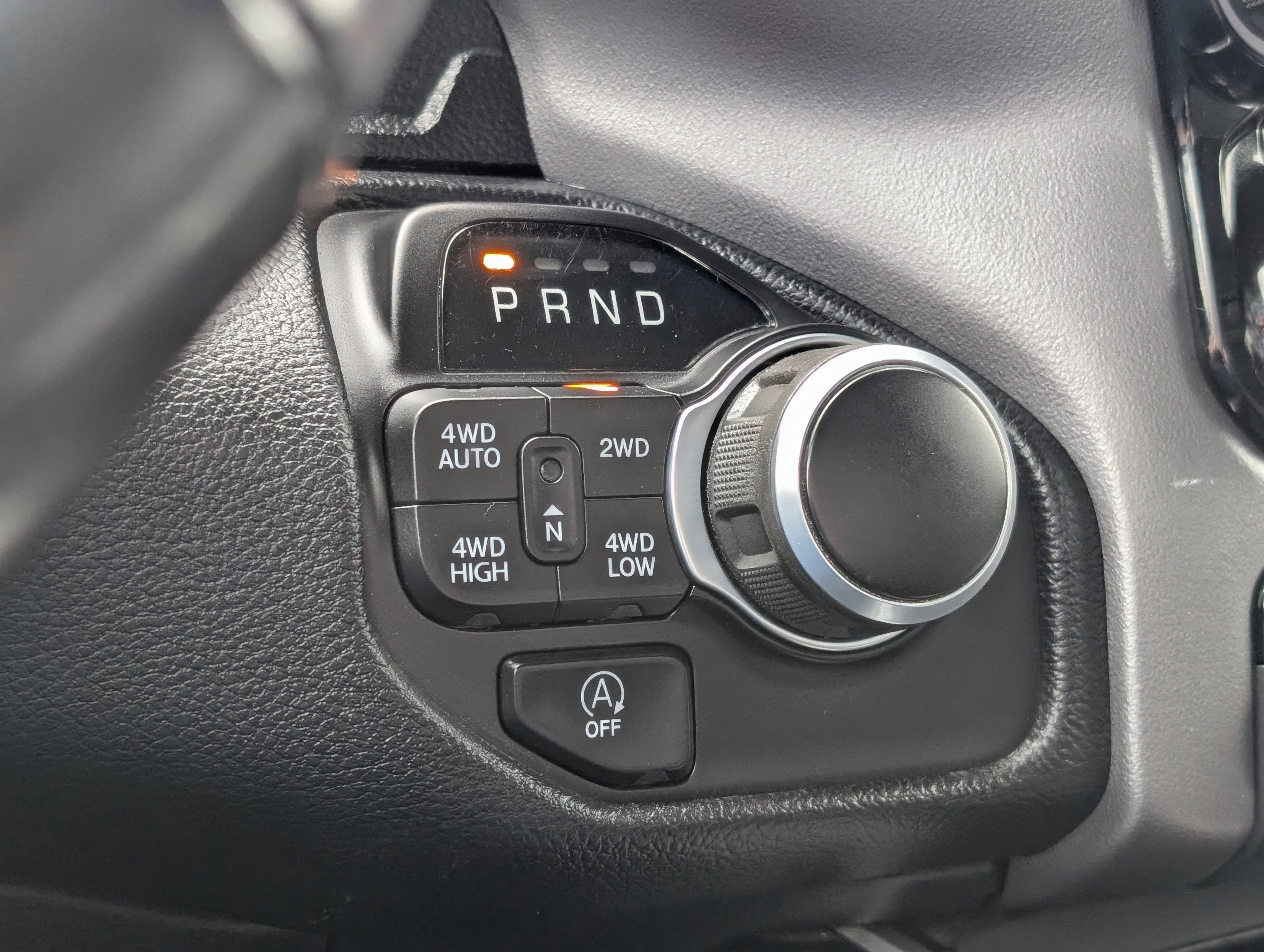 2022 RAM 1500 Big Horn Crew Cab 4x4 6'4" Box