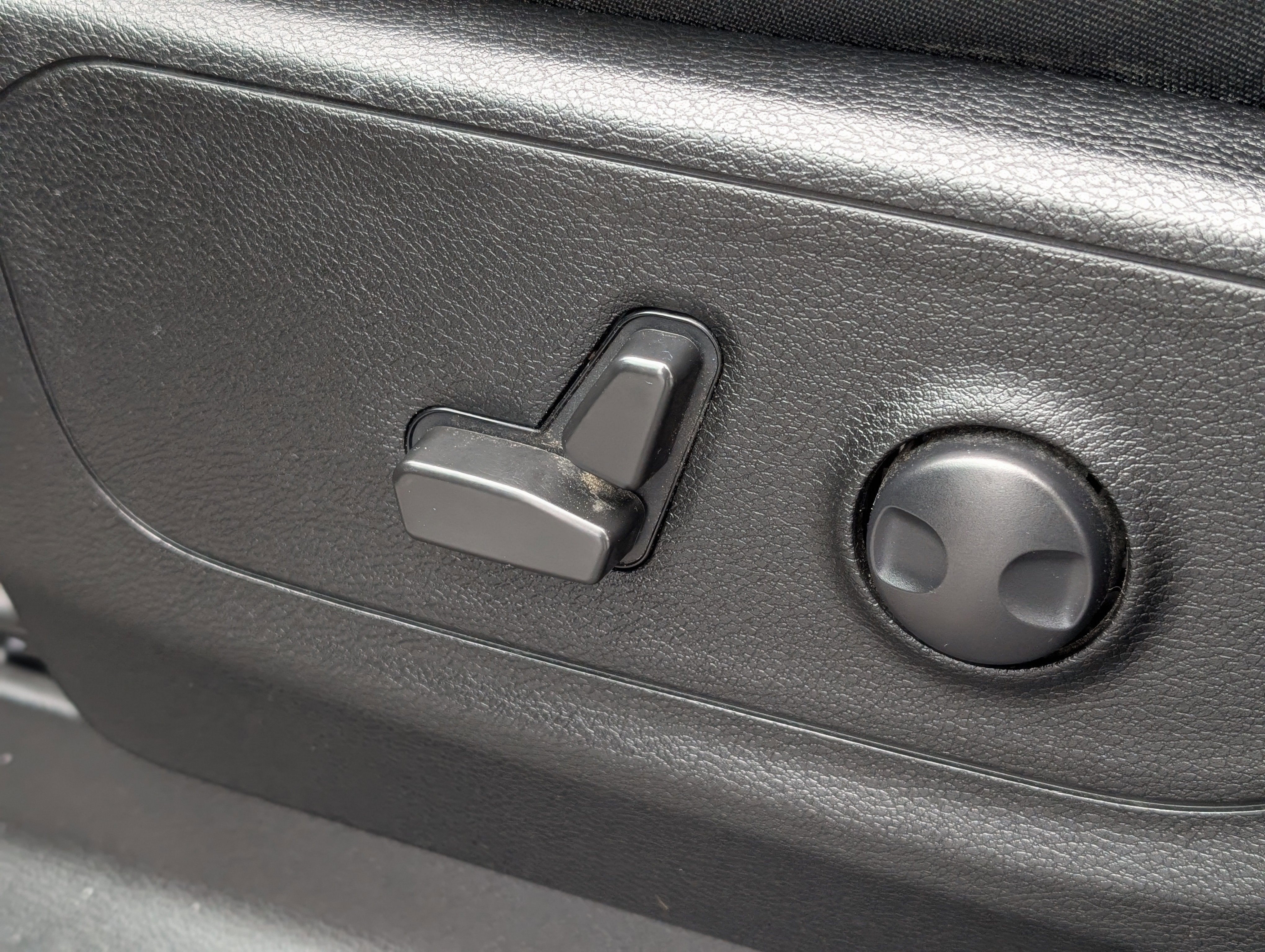 2022 RAM 1500 Big Horn Crew Cab 4x4 6'4" Box