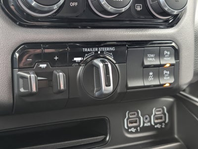 2022 RAM 1500 Big Horn Crew Cab 4x4 6'4" Box