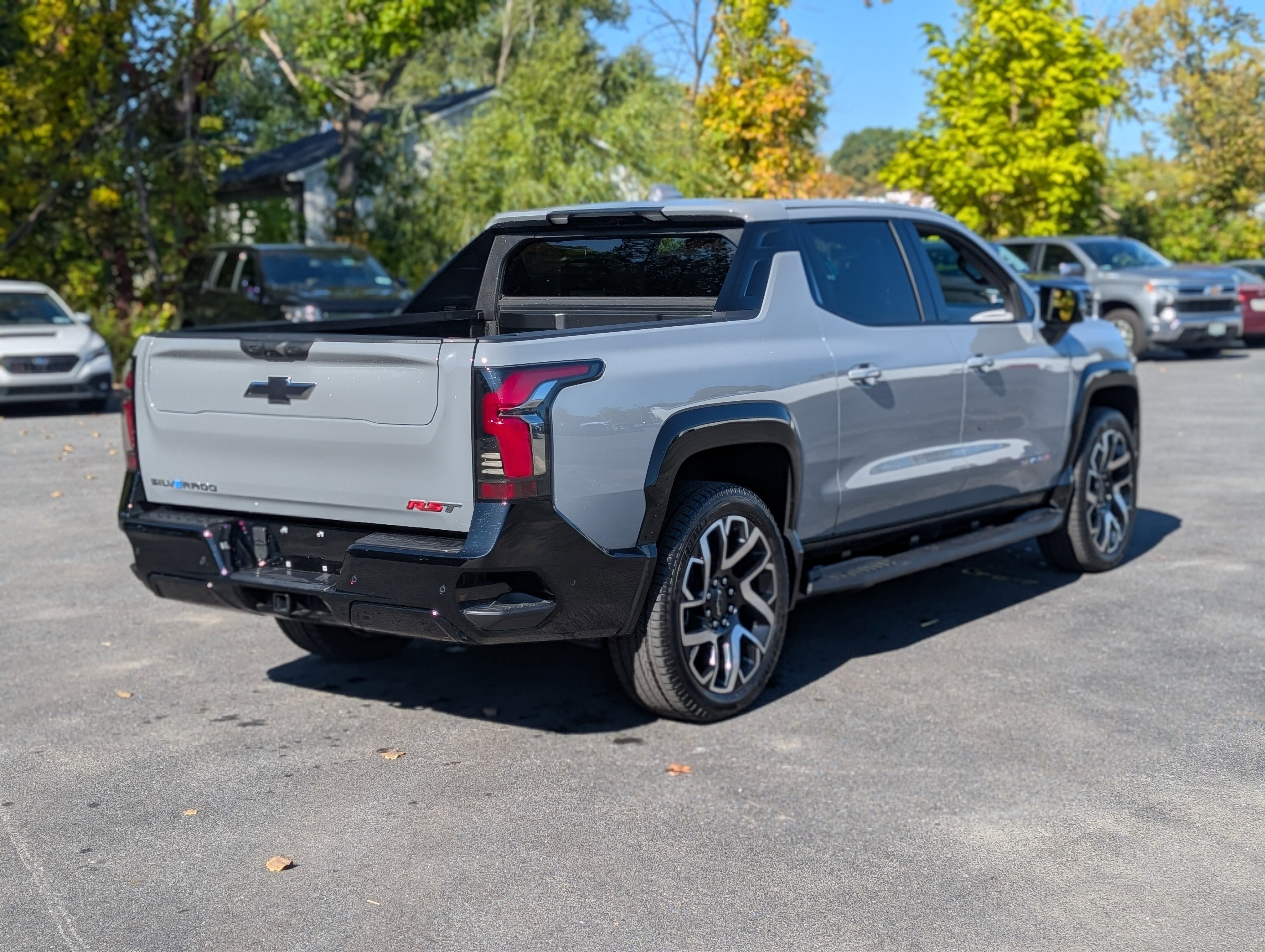 2025 Chevrolet Silverado EV RST - Max Range