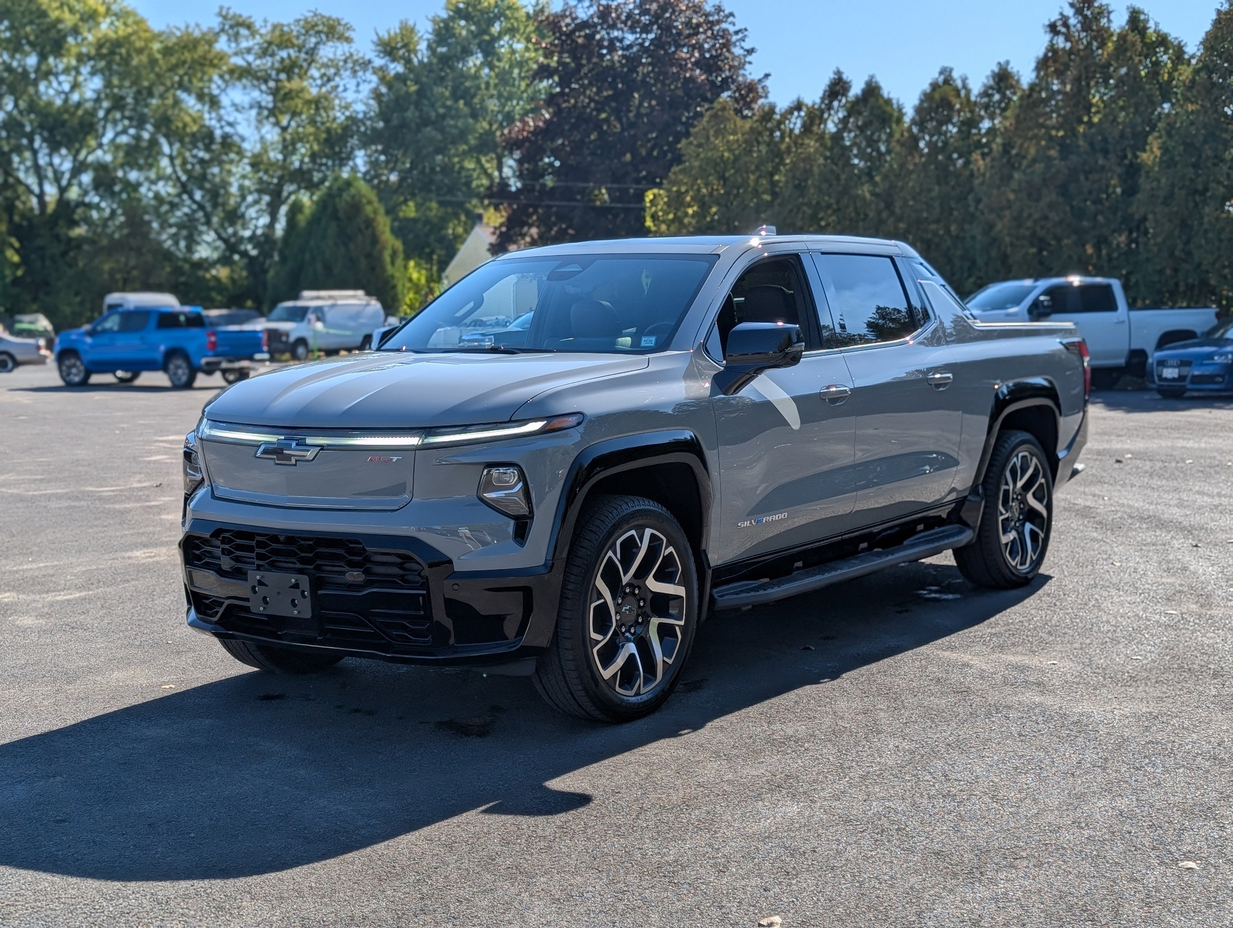 2025 Chevrolet Silverado EV RST - Max Range