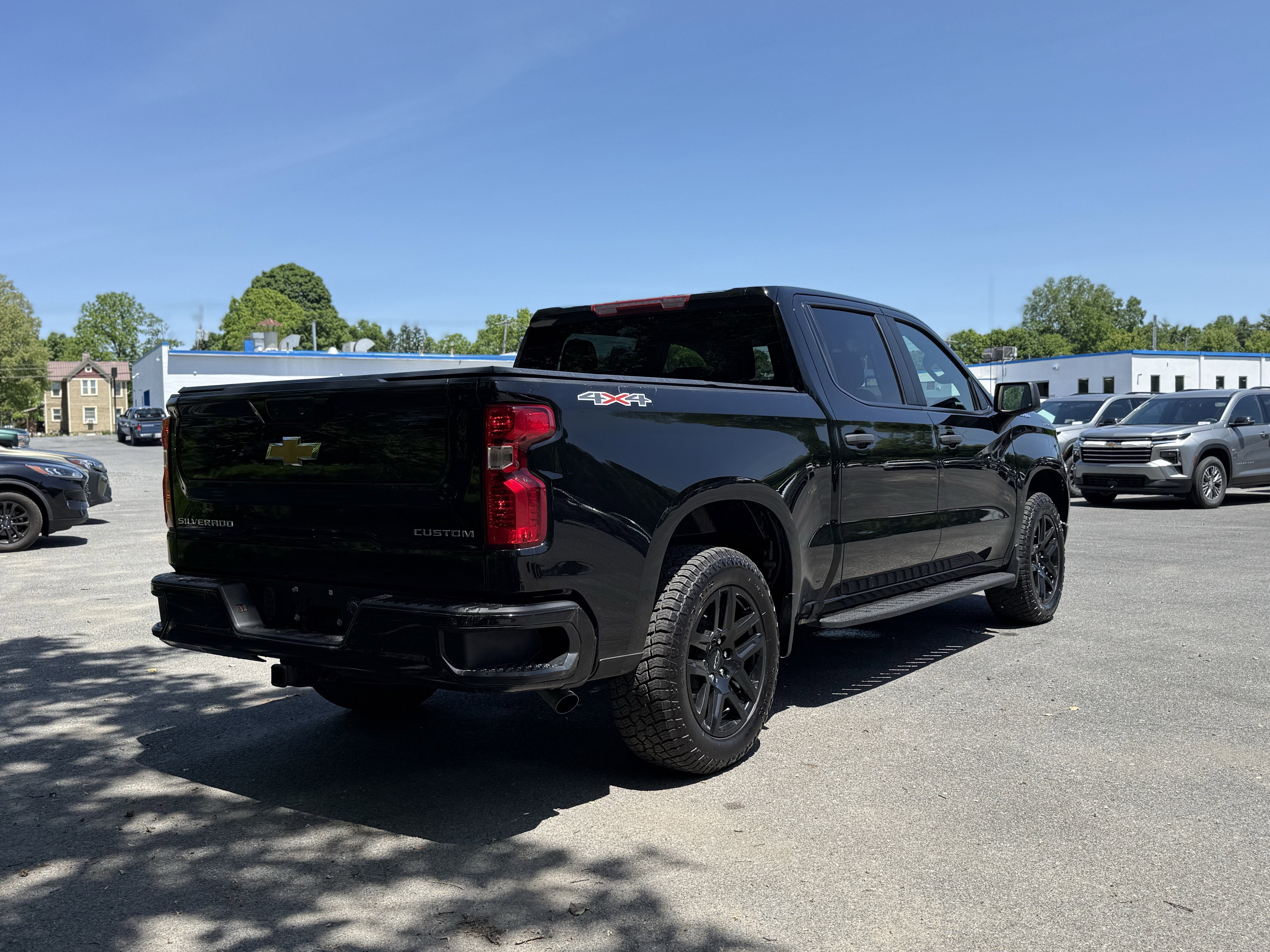 2024 Chevrolet Silverado 1500 Custom