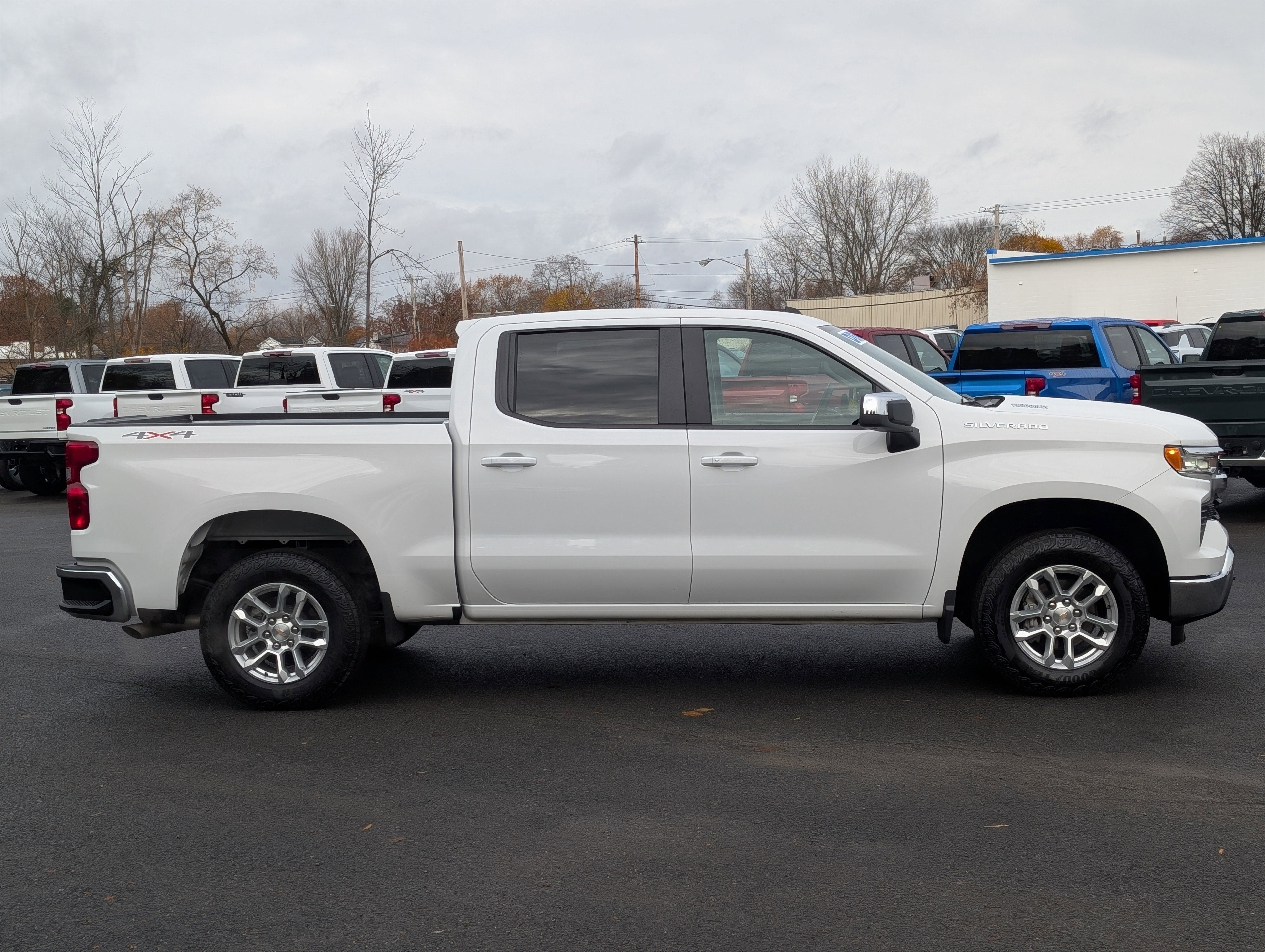 2026 Chevrolet Silverado 1500 LT (2FL)