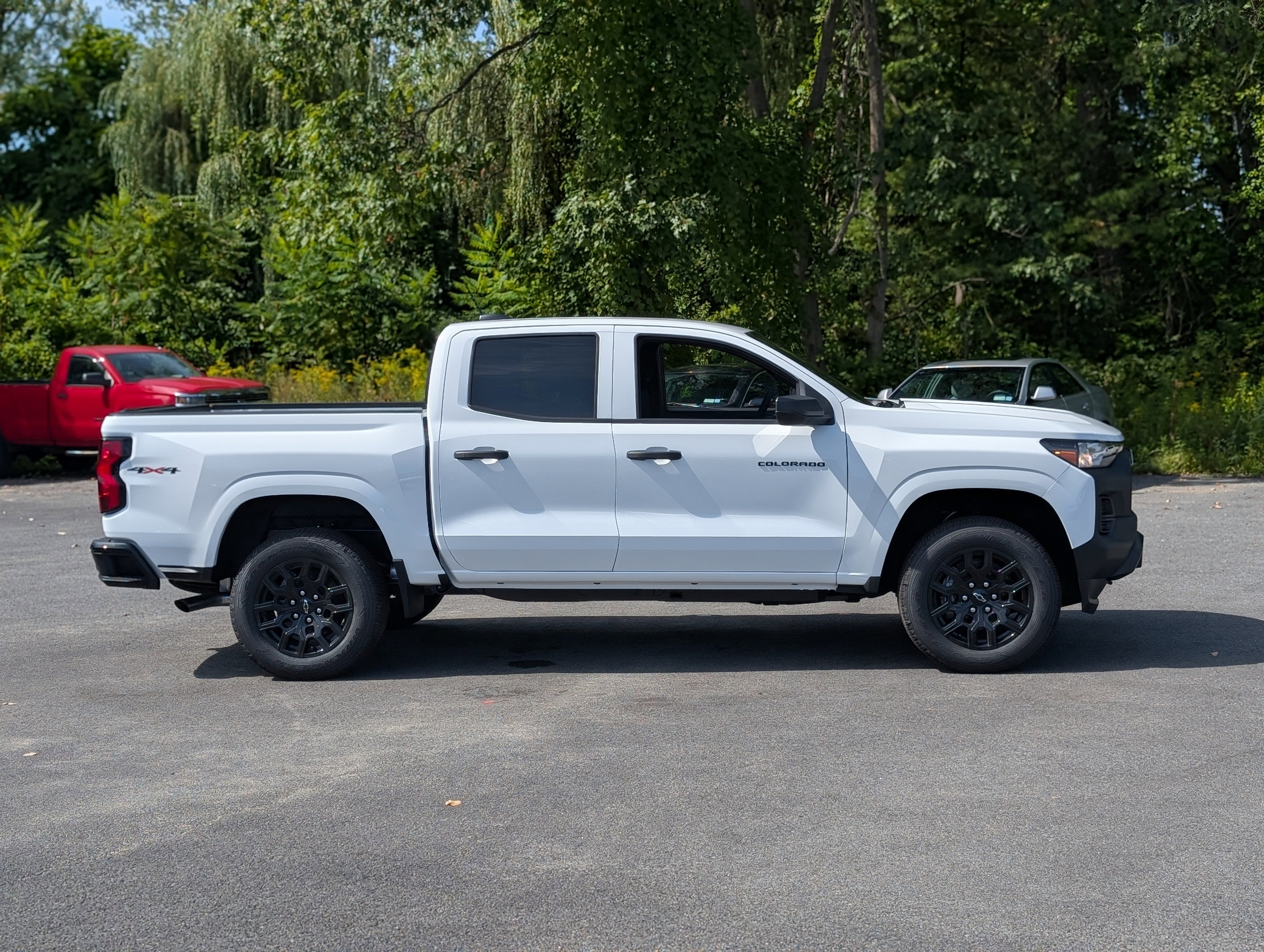 2025 Chevrolet Colorado WT/LT