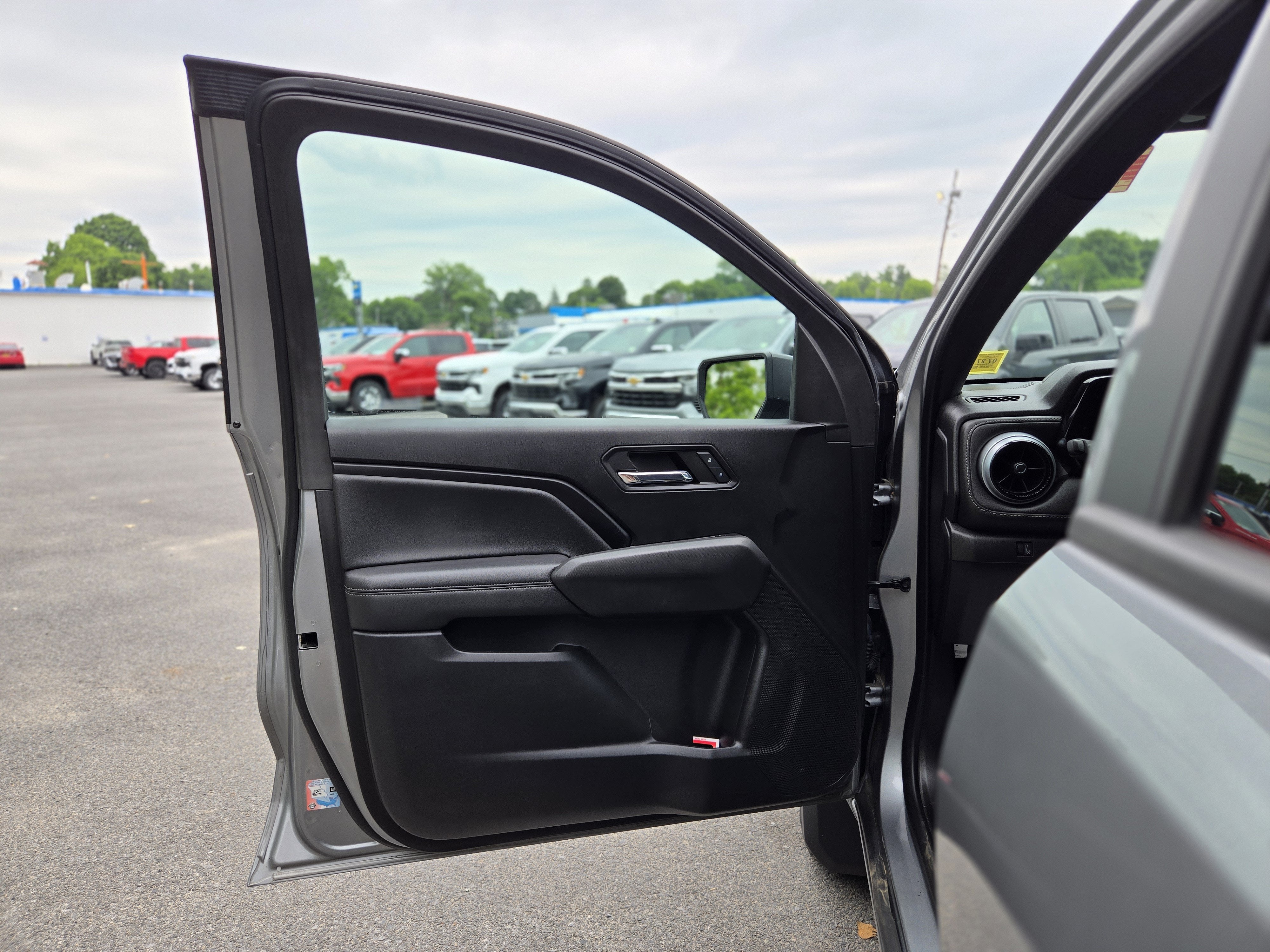 2023 Chevrolet Colorado LT