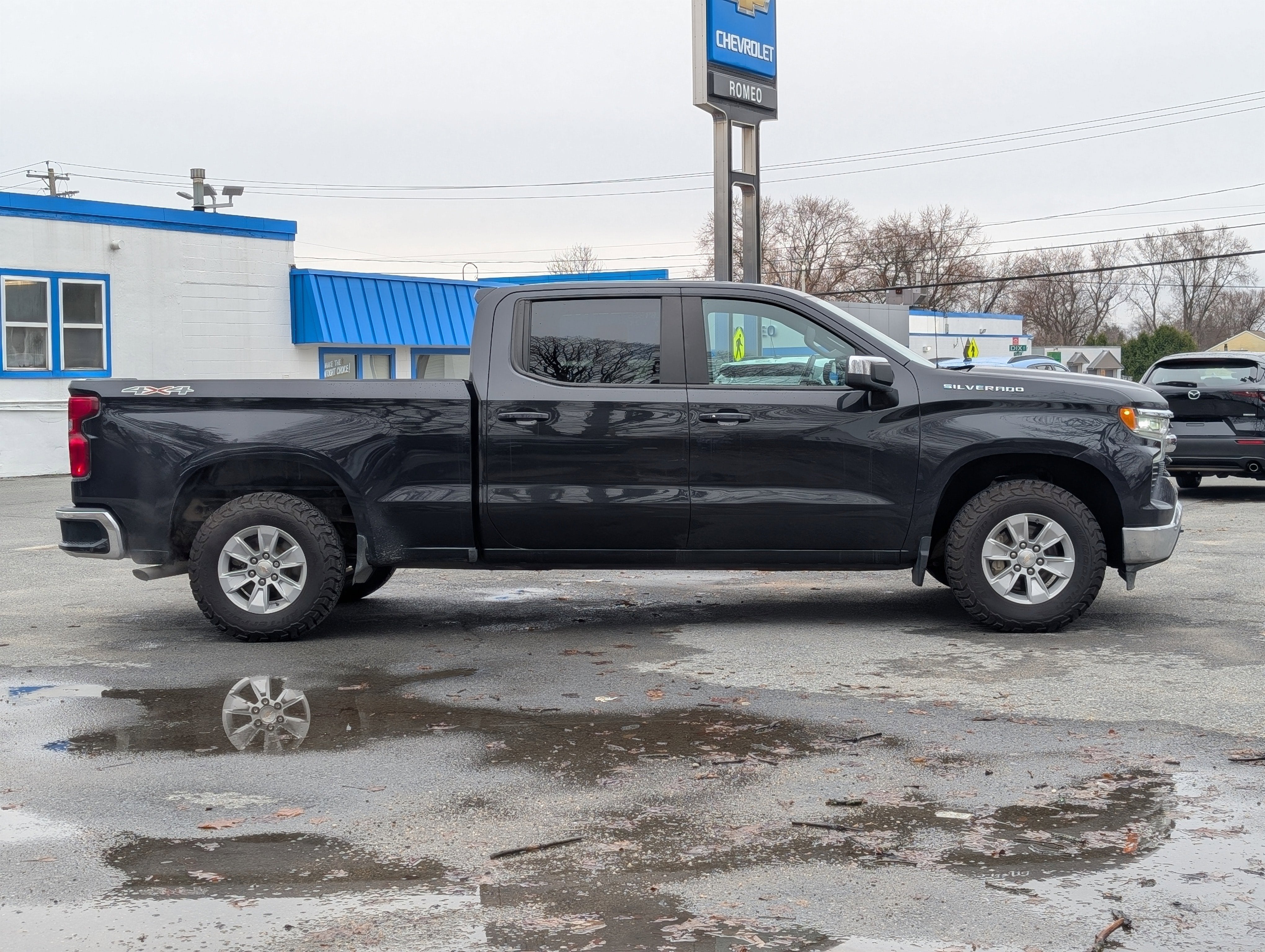 2024 Chevrolet Silverado 1500 LT
