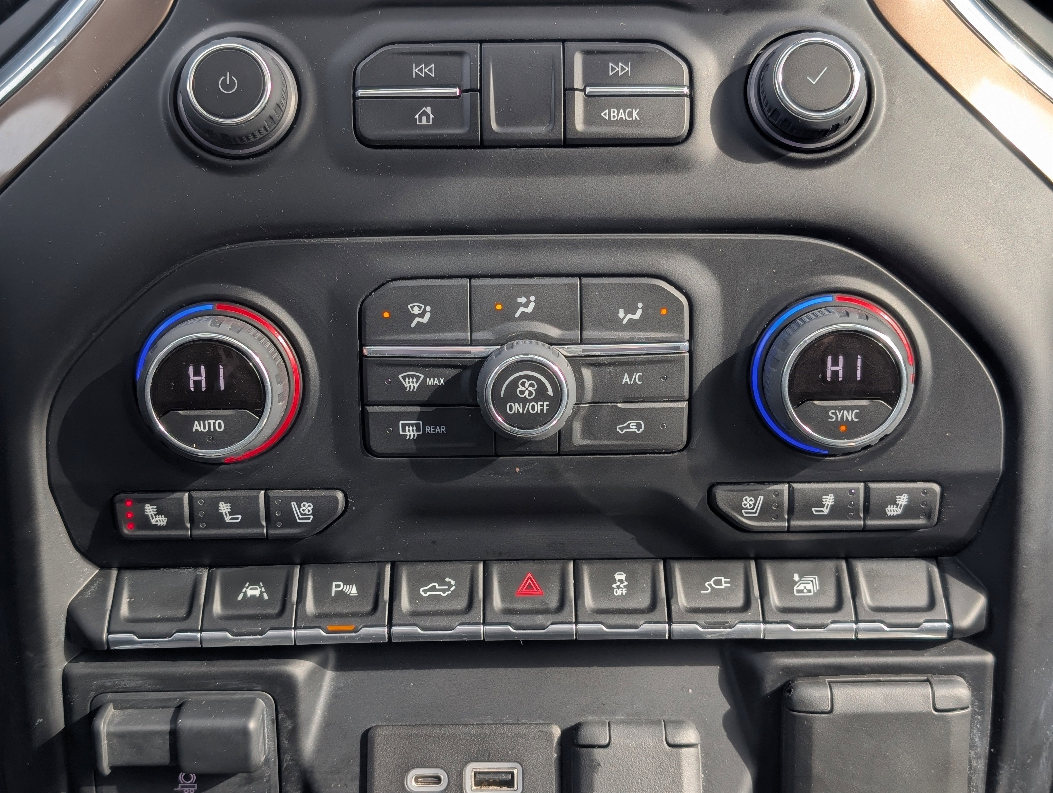 2022 Chevrolet Silverado 1500 LTD High Country