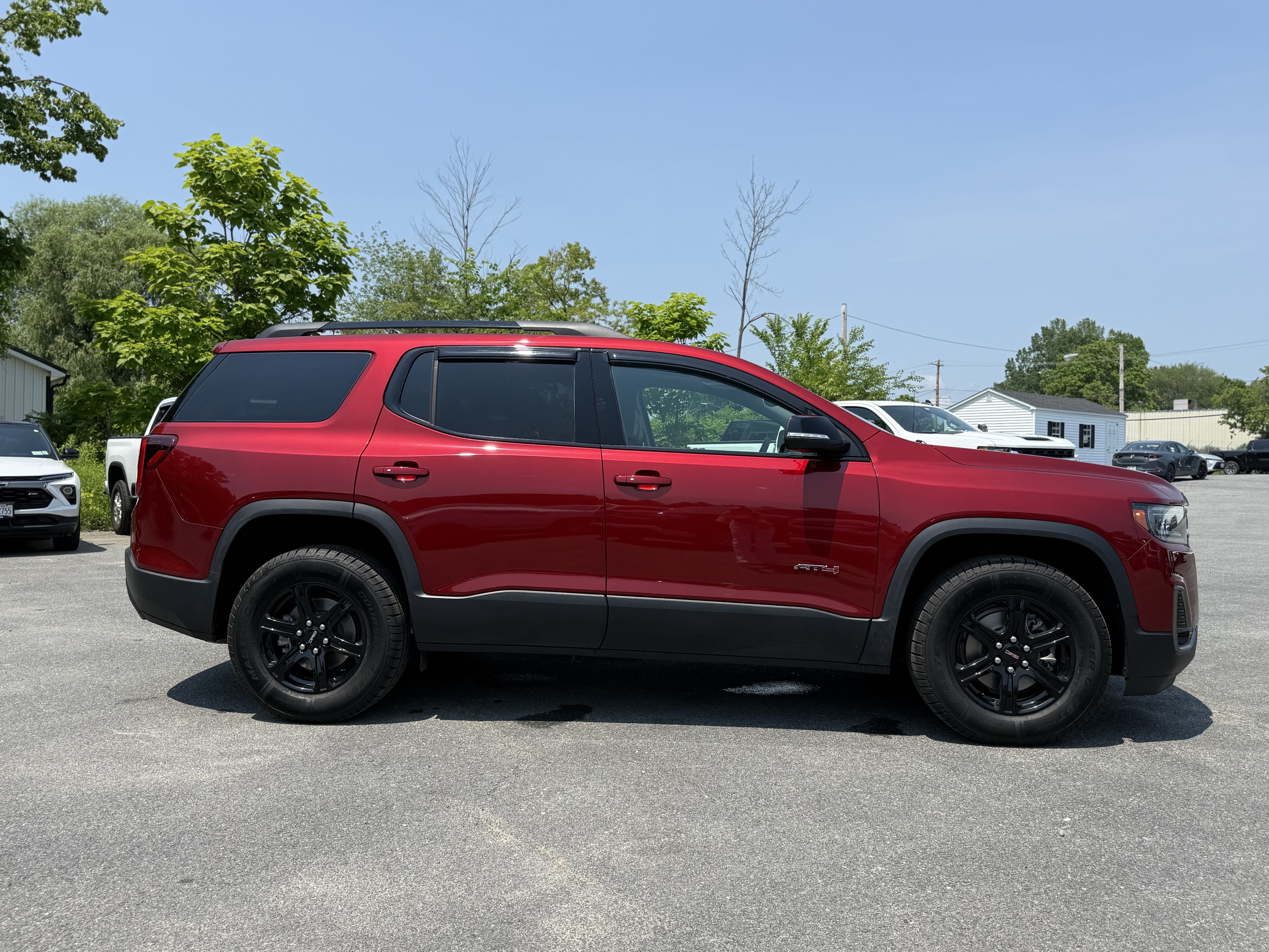 2023 GMC Acadia AT4