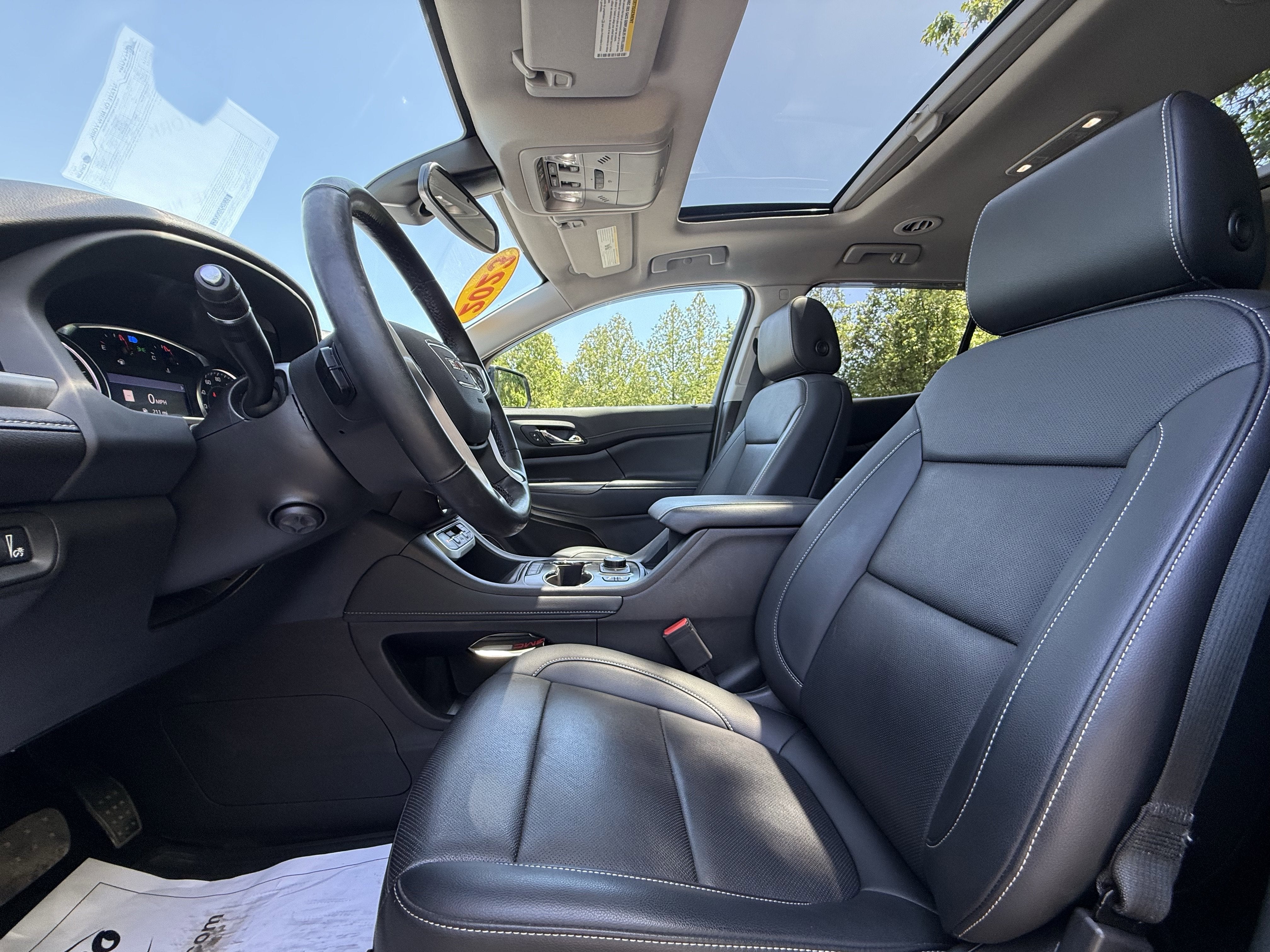 2023 GMC Acadia SLT