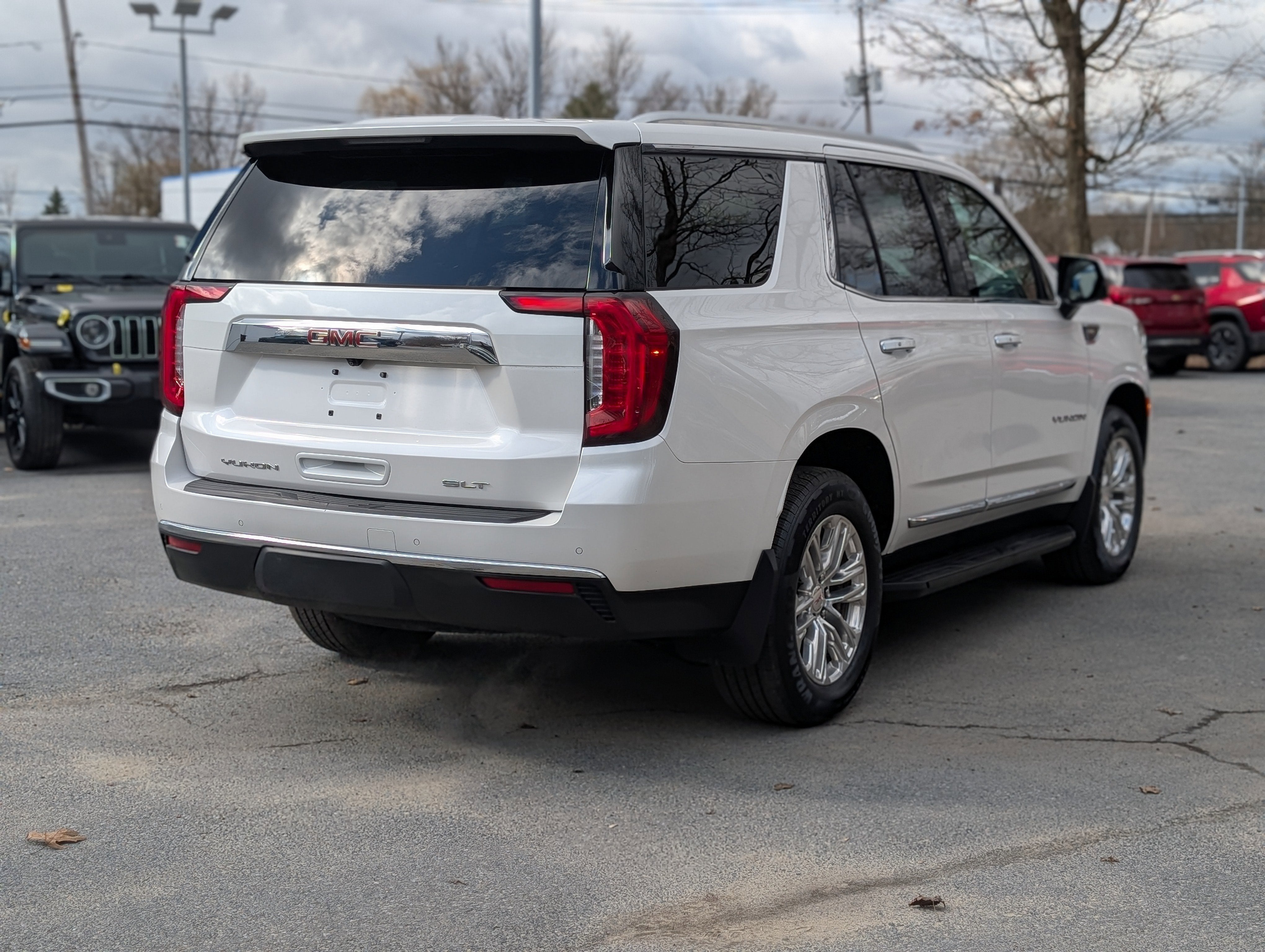 2022 GMC Yukon SLT