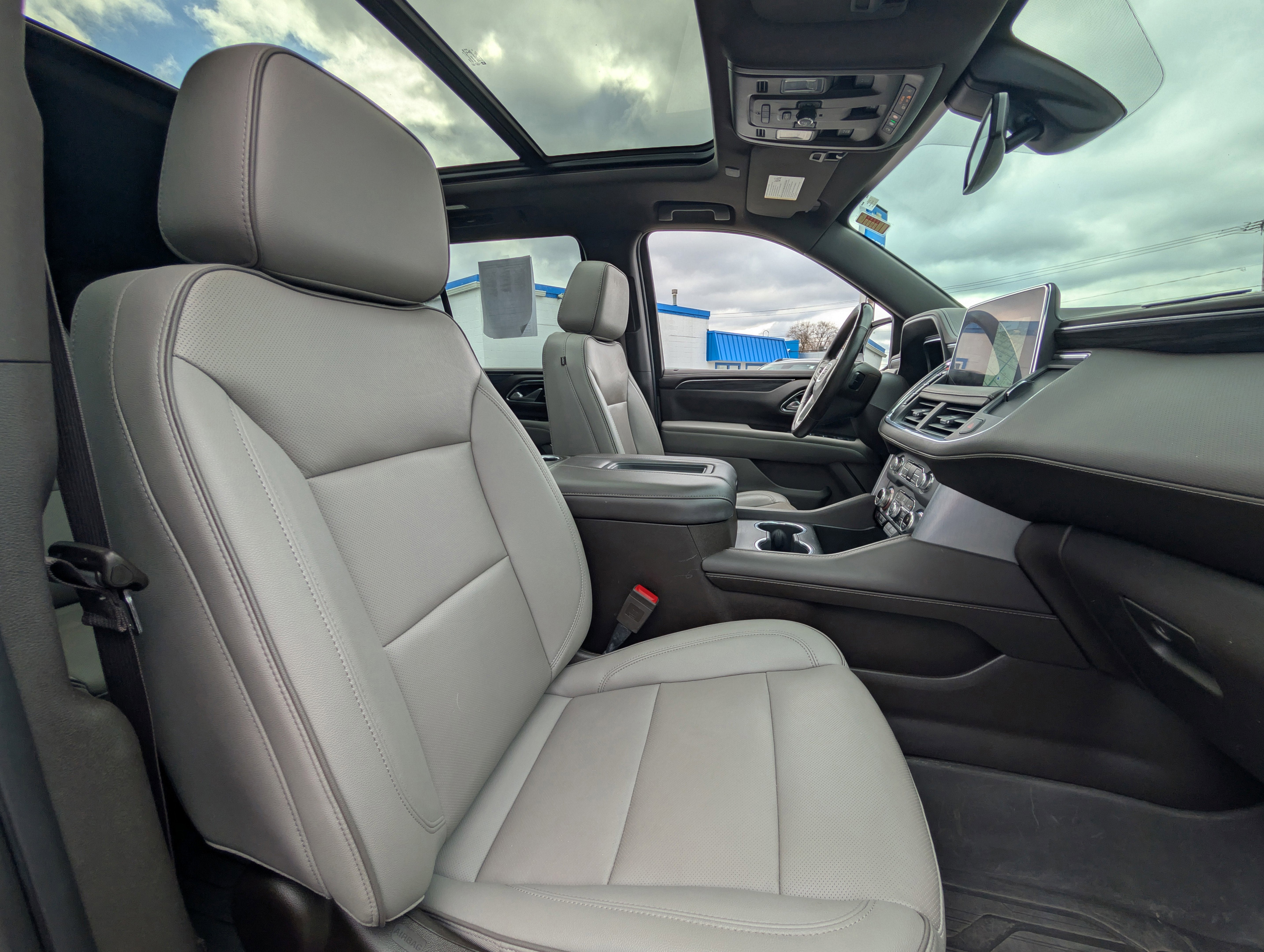 2022 GMC Yukon SLT
