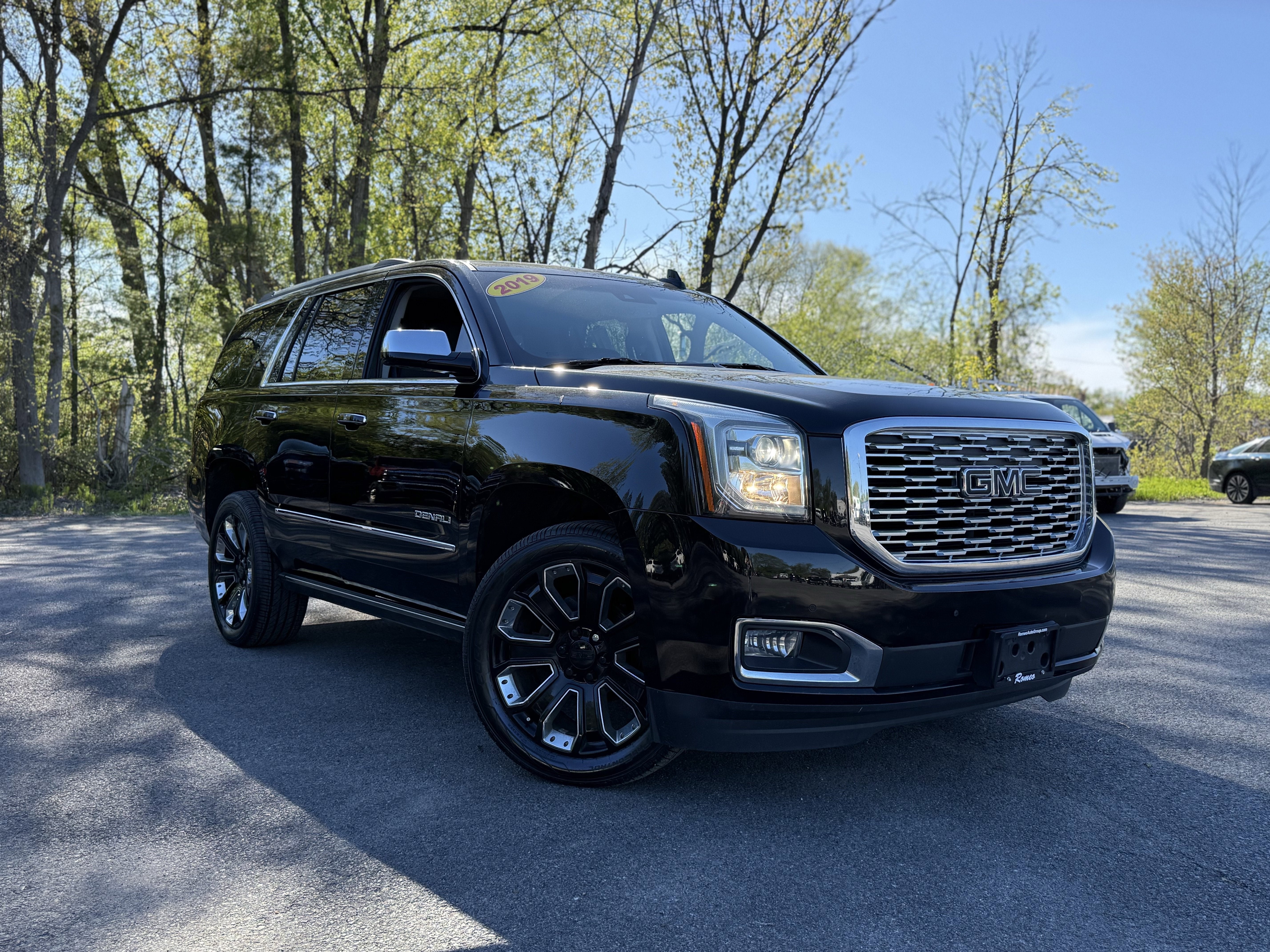 2019 GMC Yukon 4WD Denali's photo