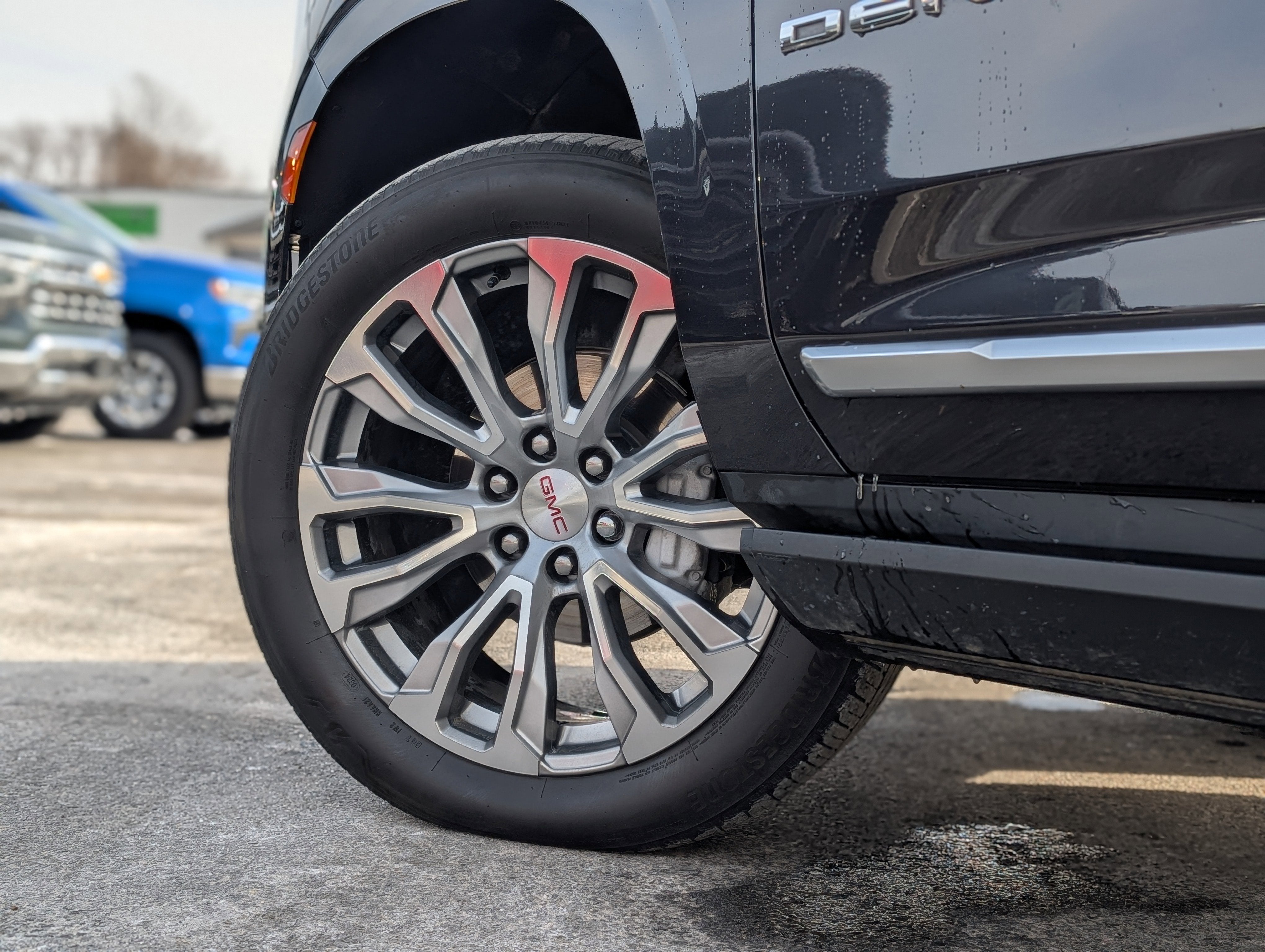 2024 GMC Yukon Denali