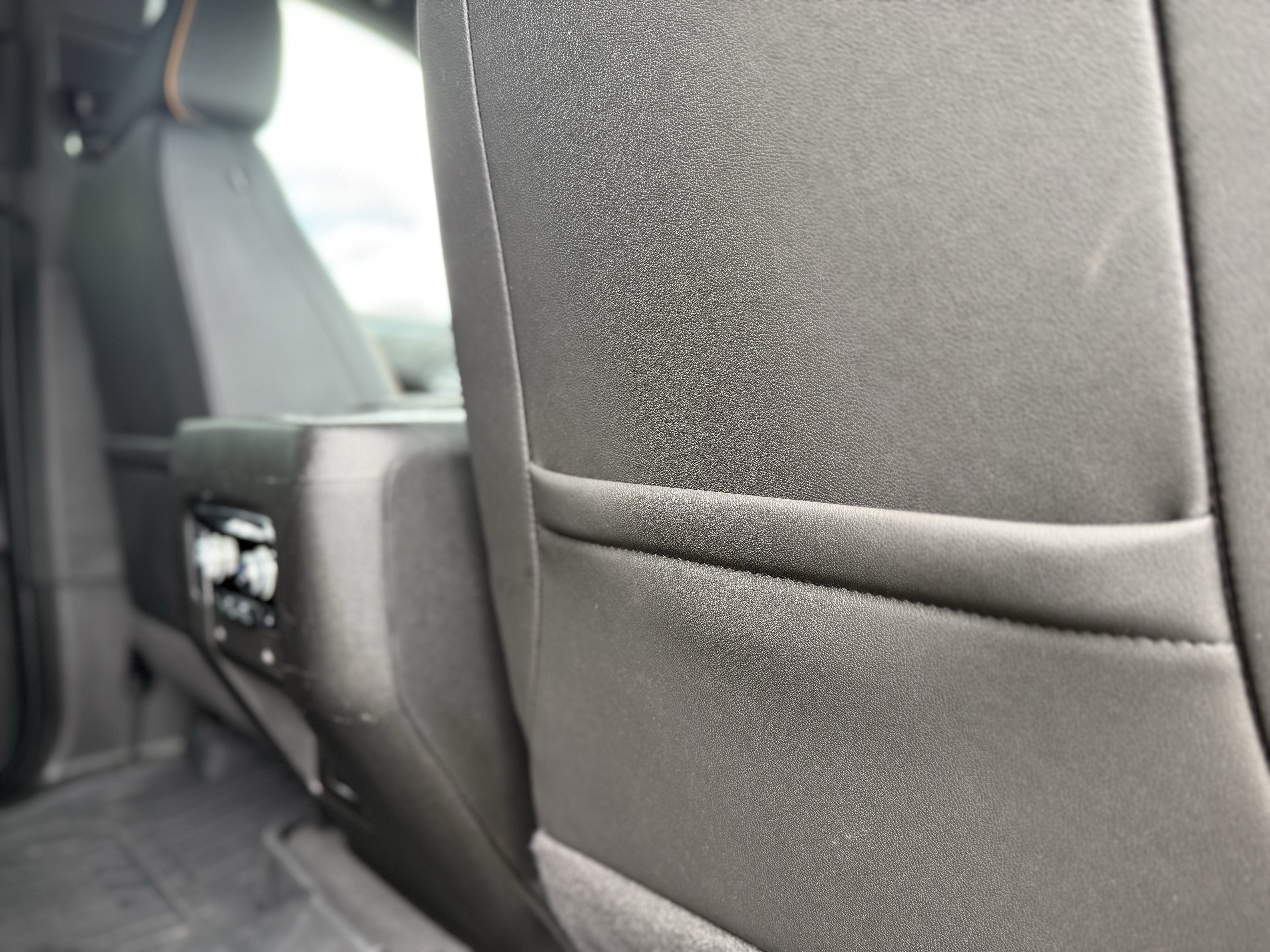 2022 GMC Yukon XL AT4