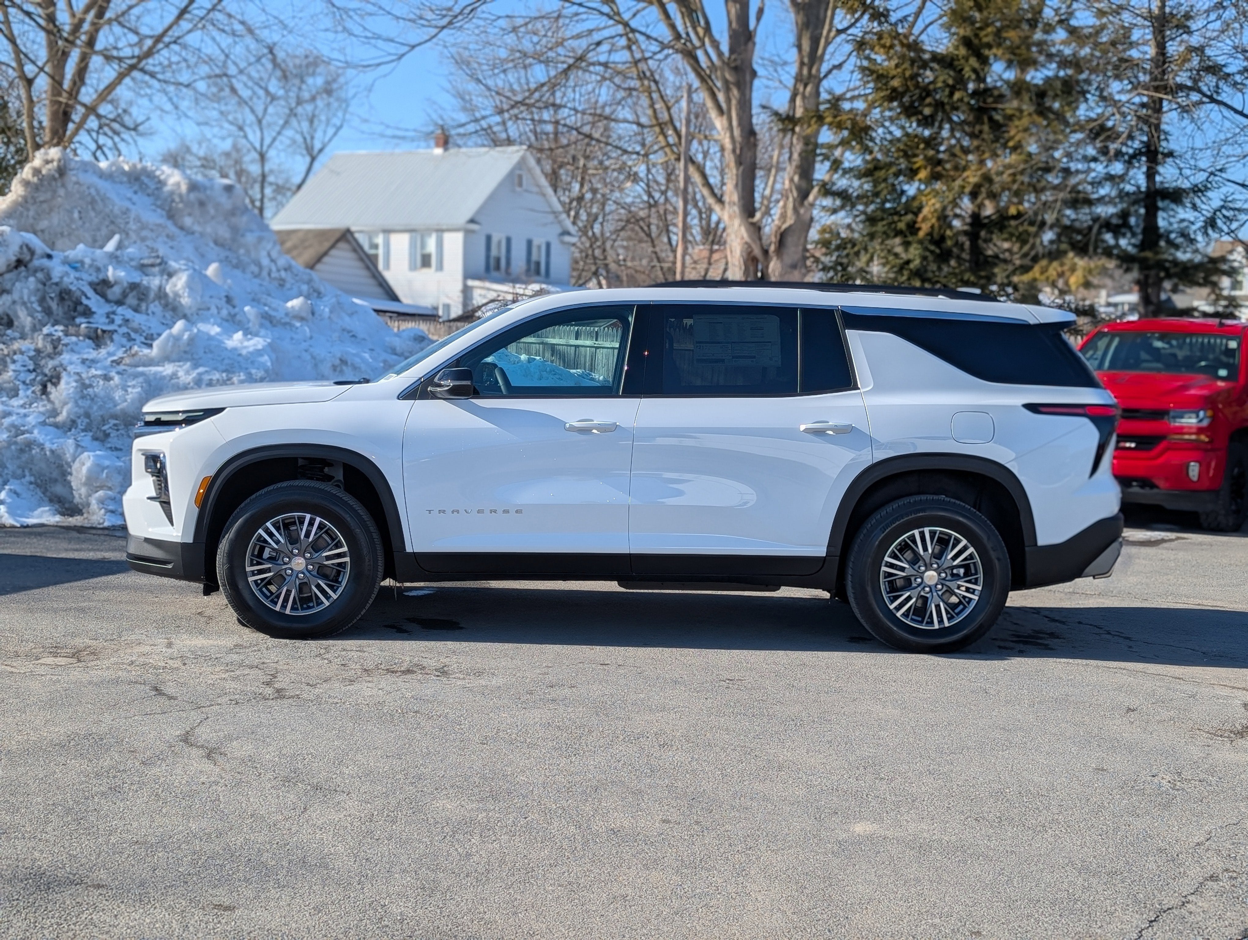 2026 Chevrolet Traverse LT