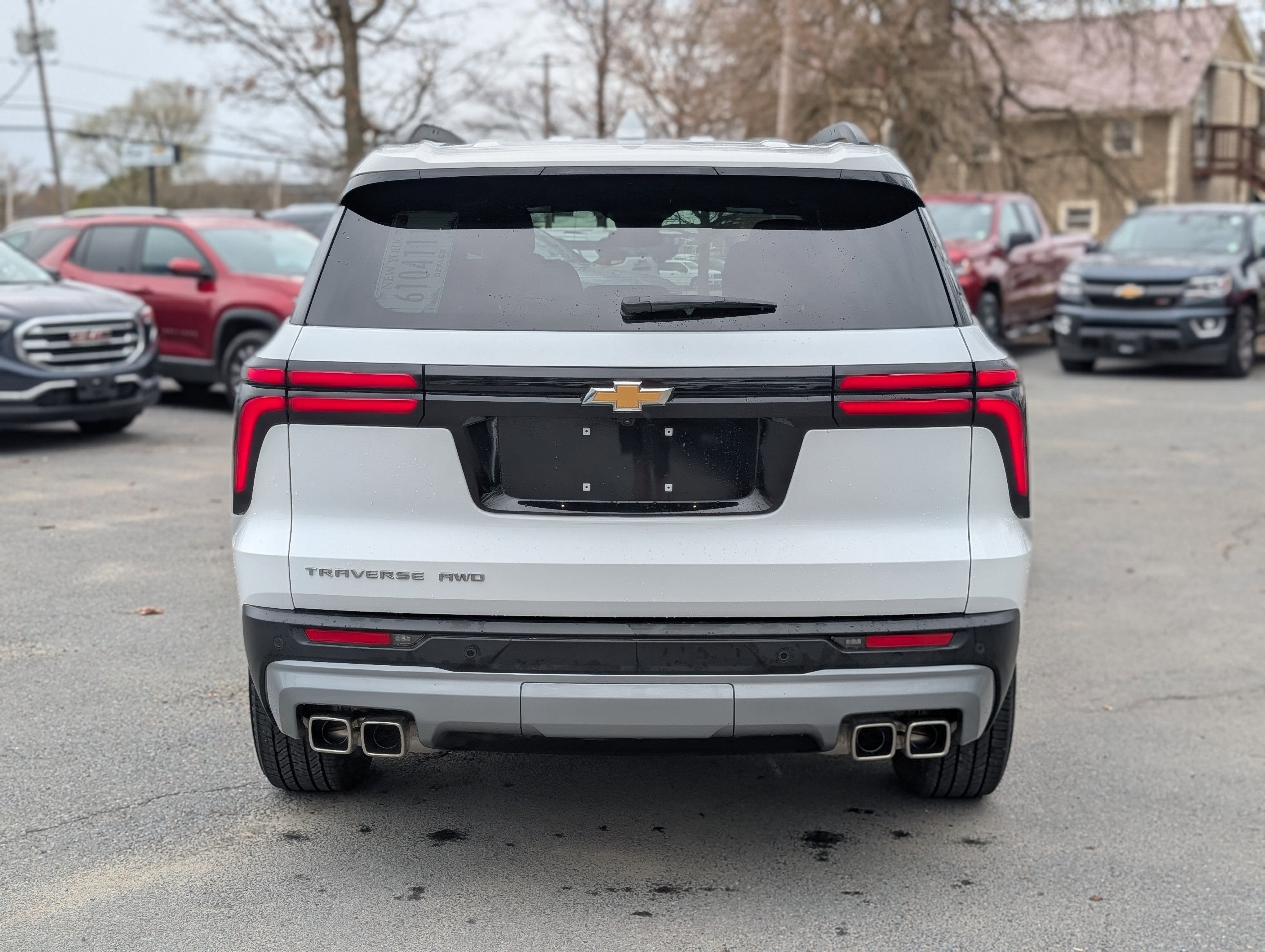 2025 Chevrolet Traverse LT