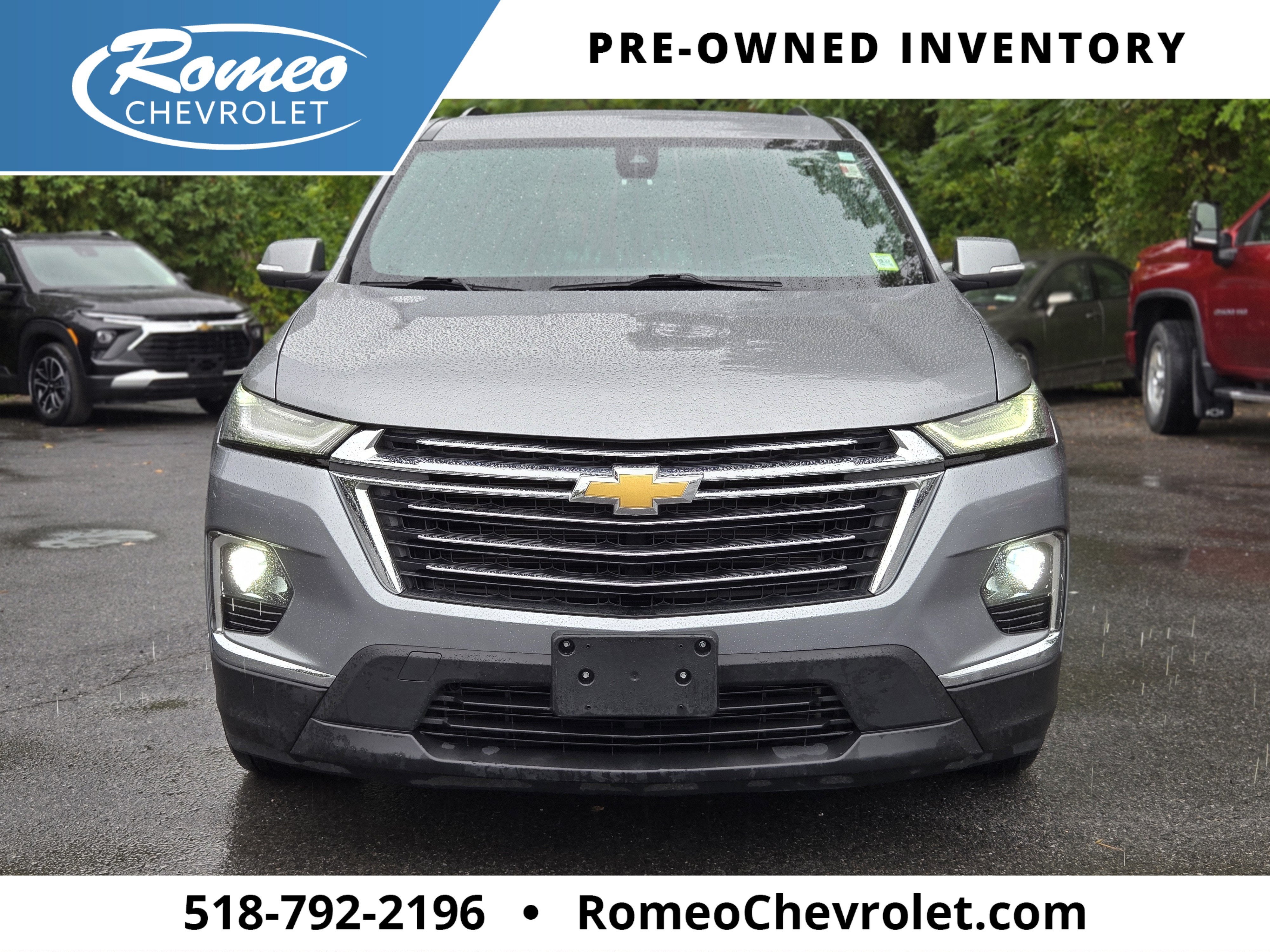 2023 Chevrolet Traverse LT Leather