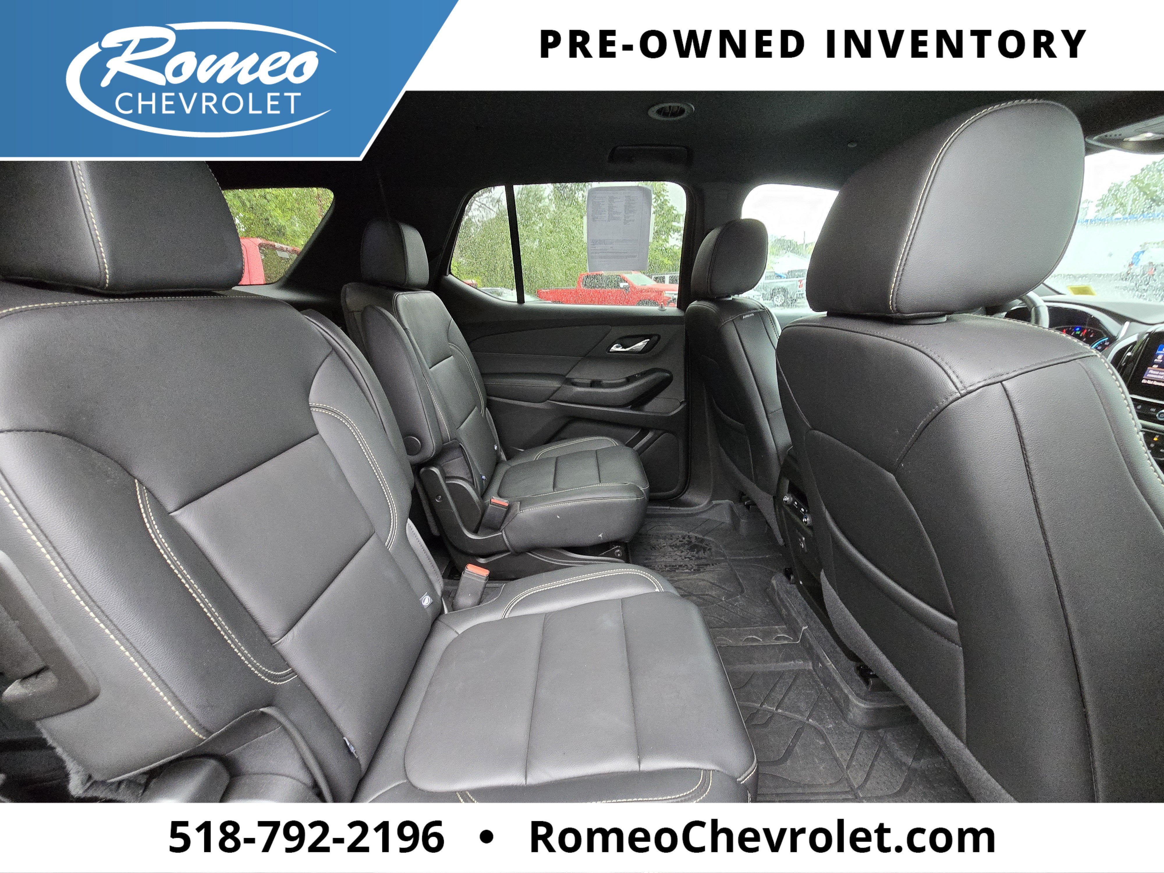2023 Chevrolet Traverse LT Leather