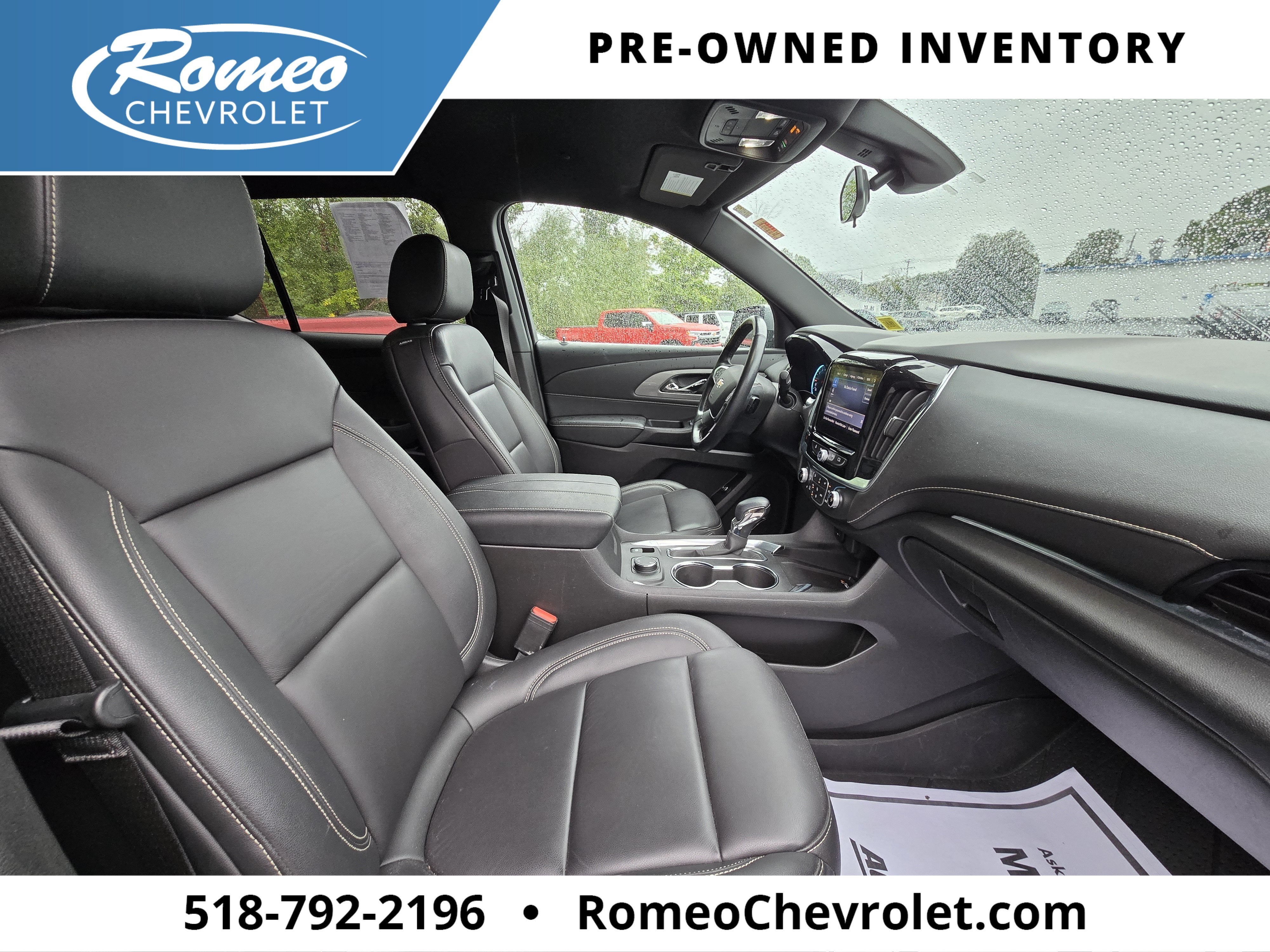 2023 Chevrolet Traverse LT Leather