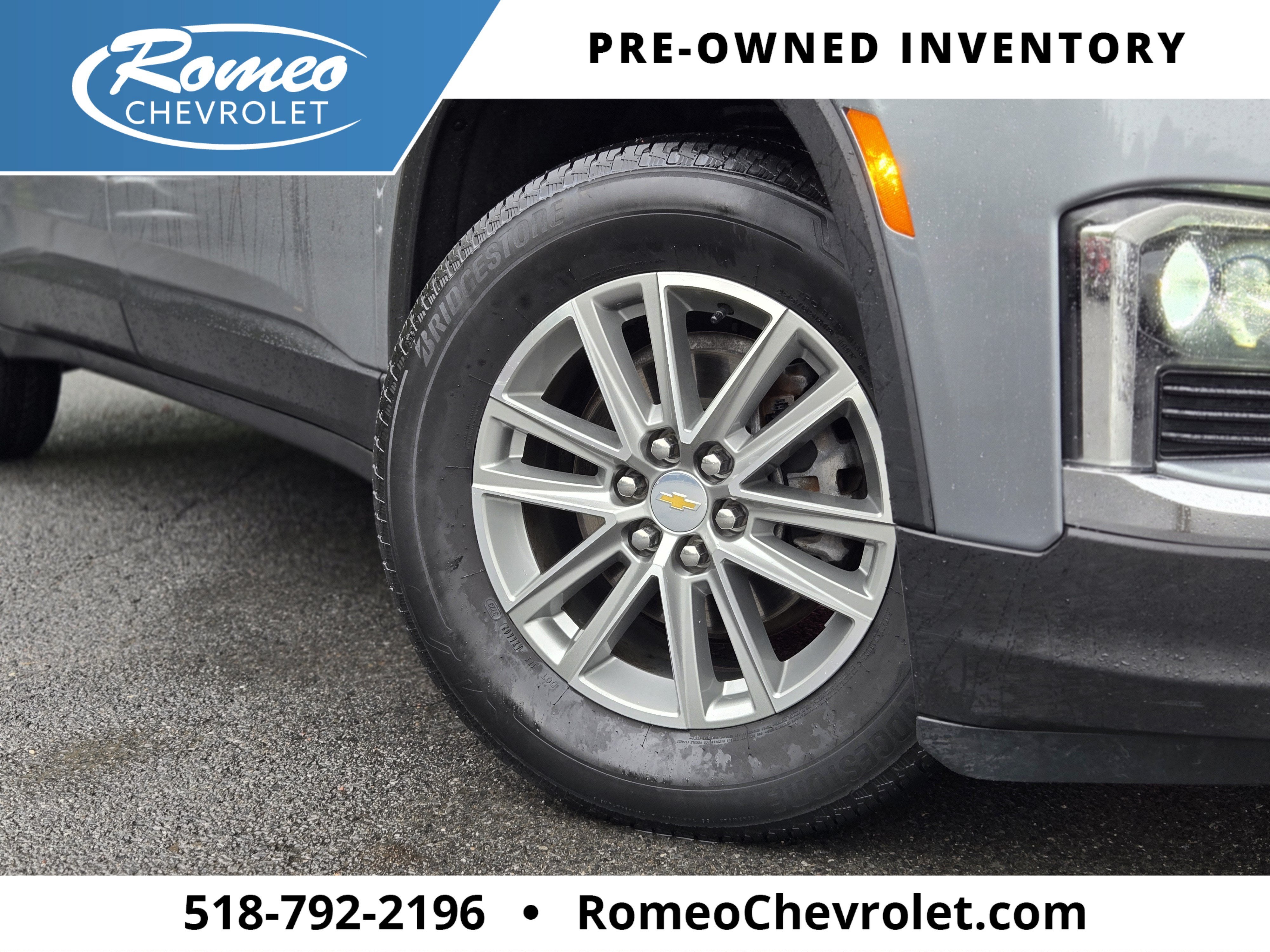 2023 Chevrolet Traverse LT Leather