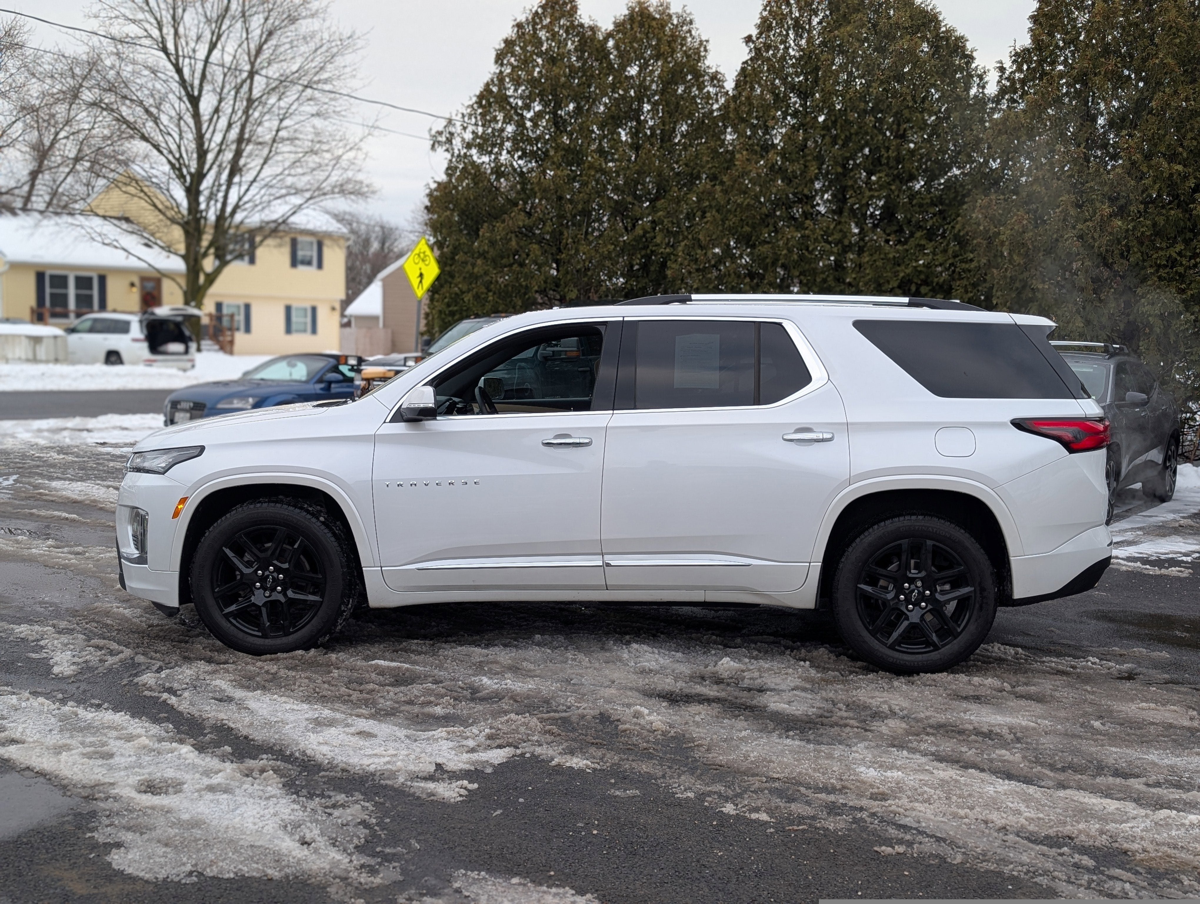 2023 Chevrolet Traverse Premier