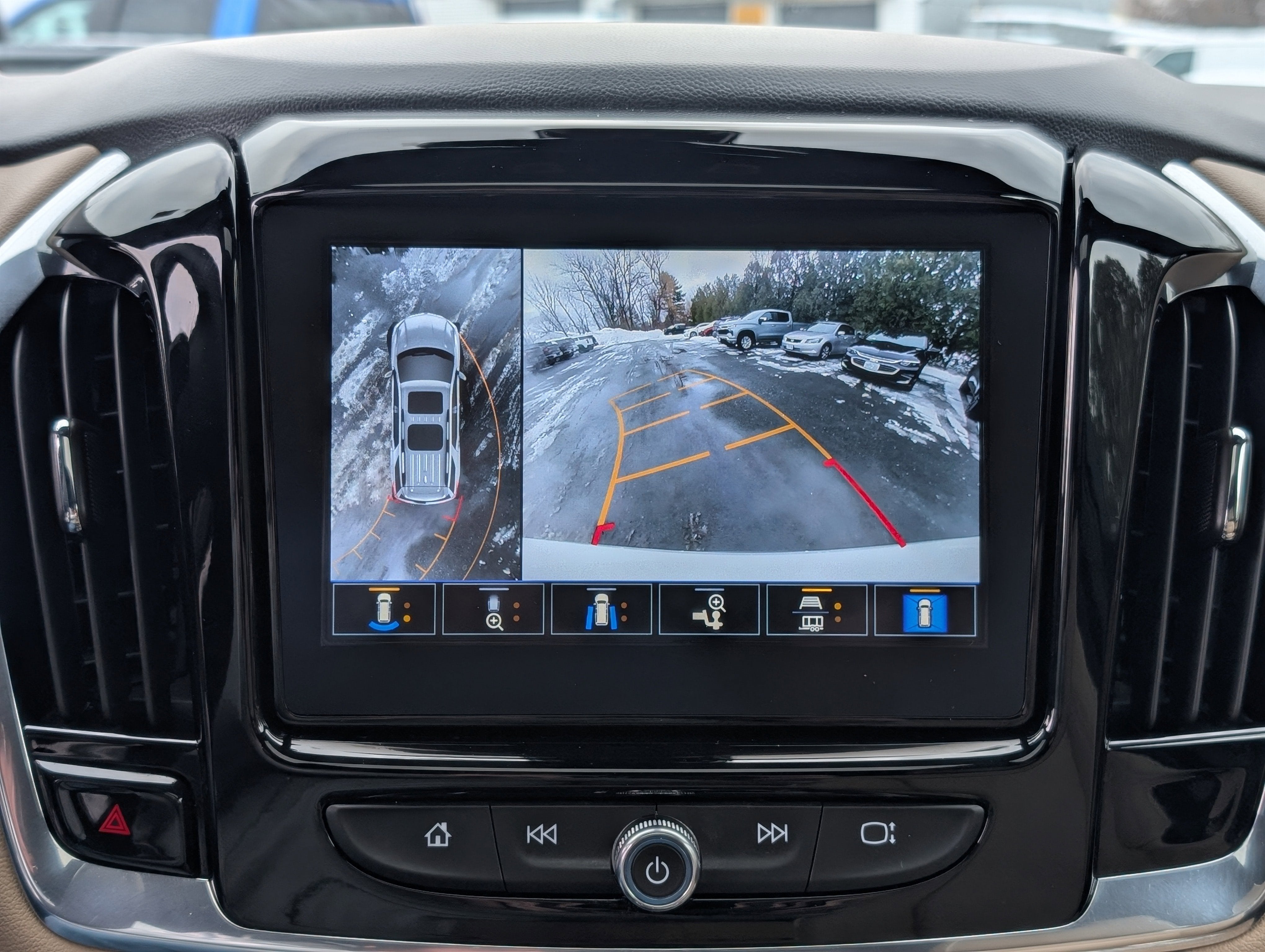 2023 Chevrolet Traverse Premier