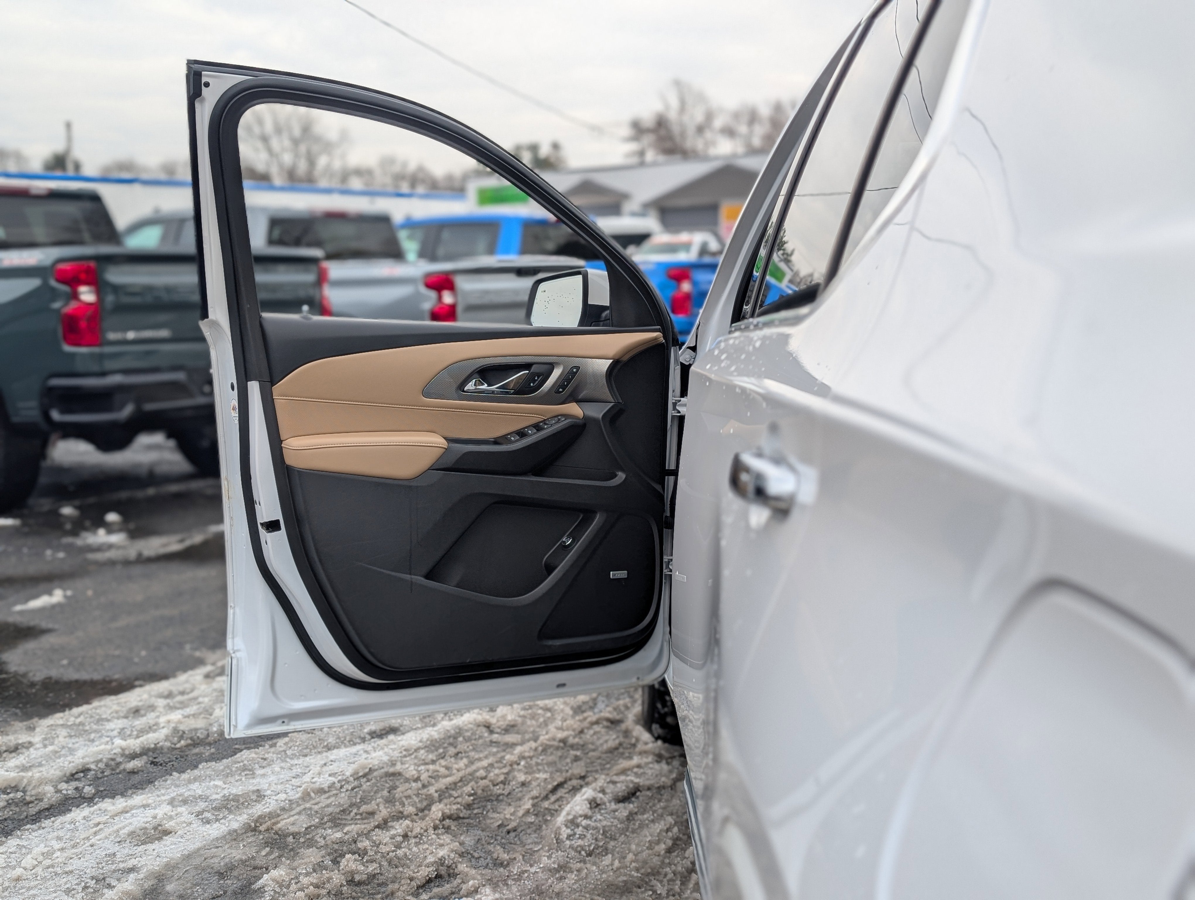 2023 Chevrolet Traverse Premier