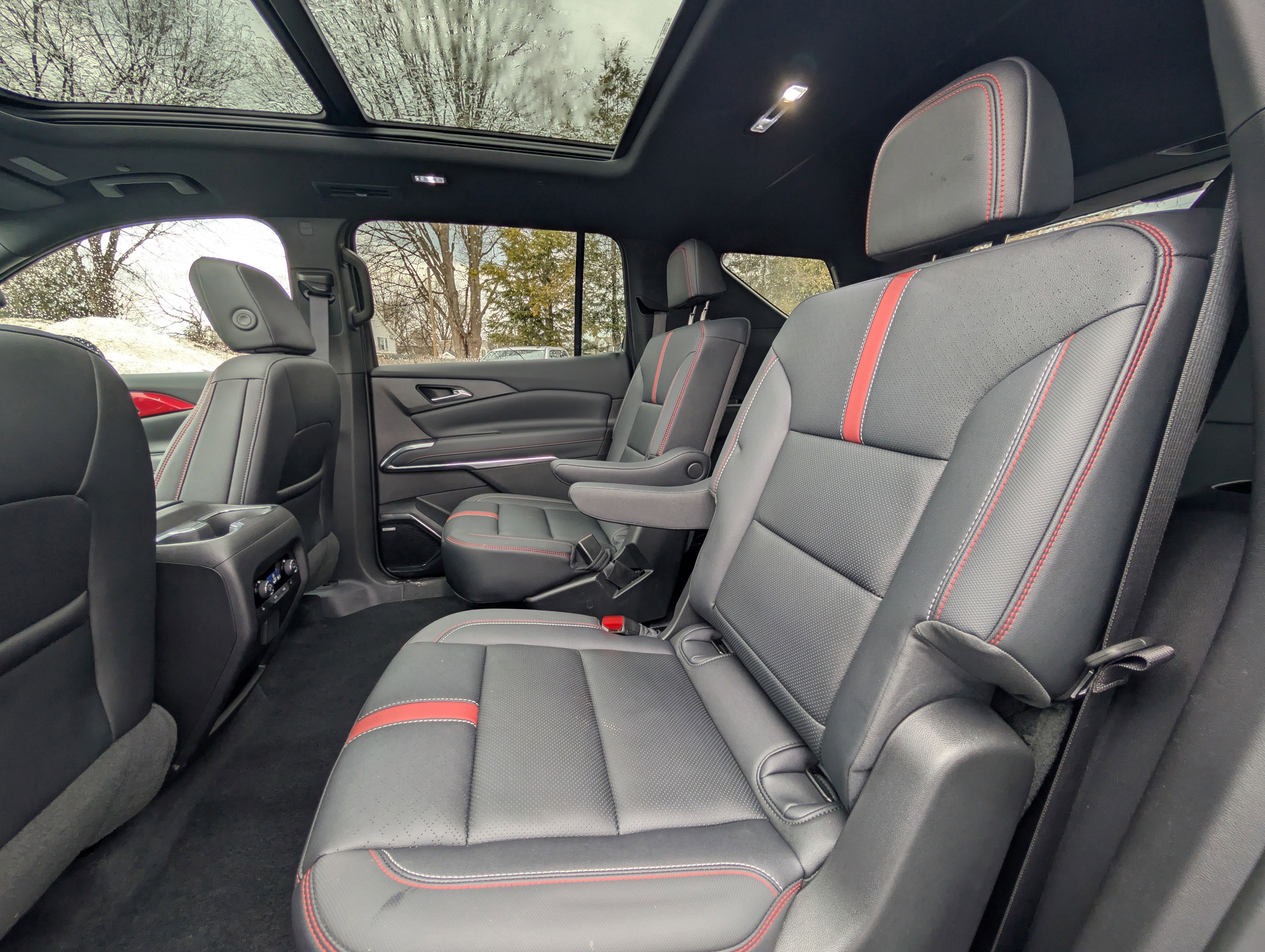 2025 Chevrolet Traverse RS